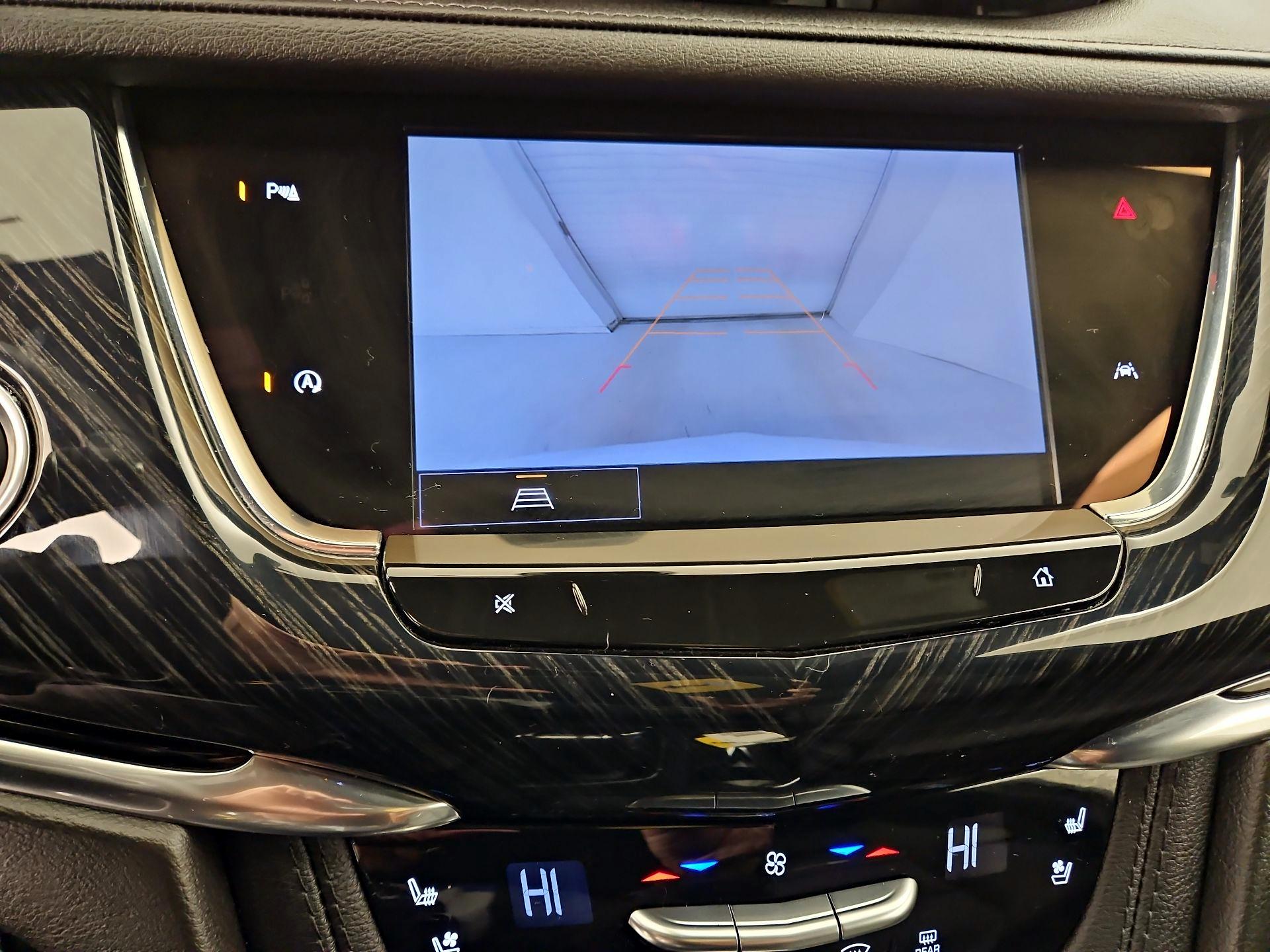 Thumbnail: 2023 Cadillac XT6 - 15