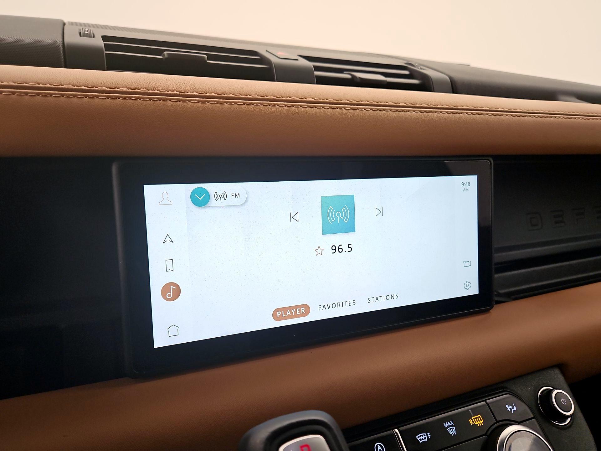 Thumbnail: 2020 Land Rover Defender - 16