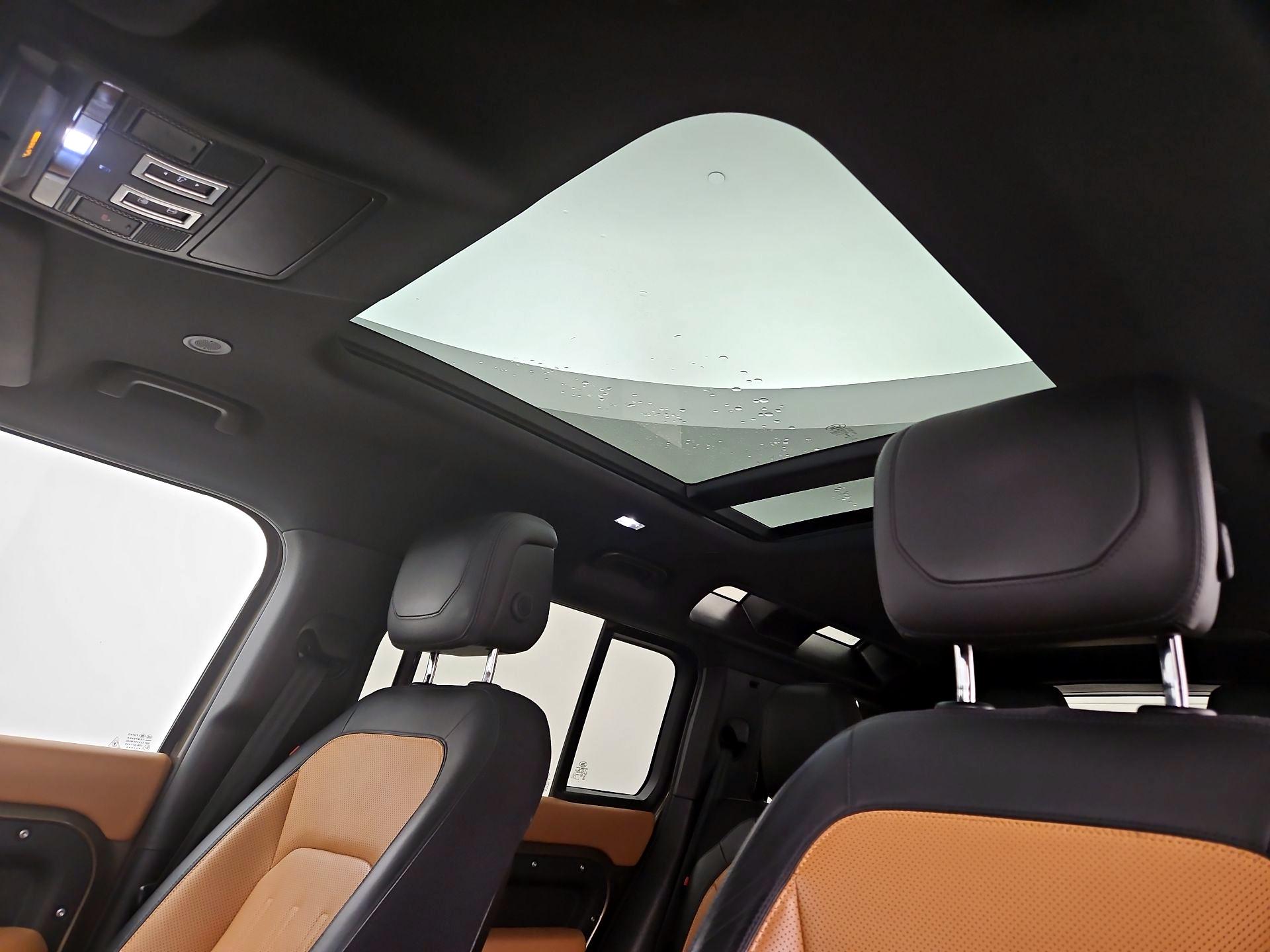 Thumbnail: 2020 Land Rover Defender - 20