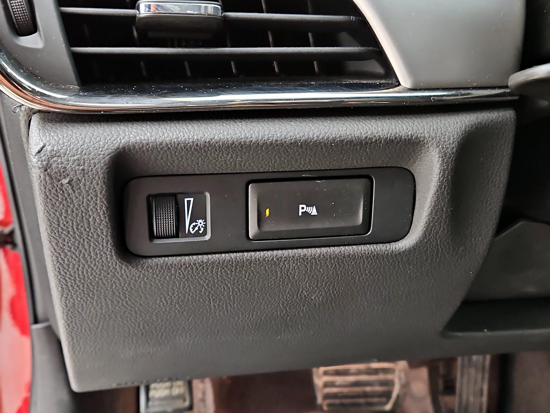 Thumbnail: 2015 Cadillac ATS - 13