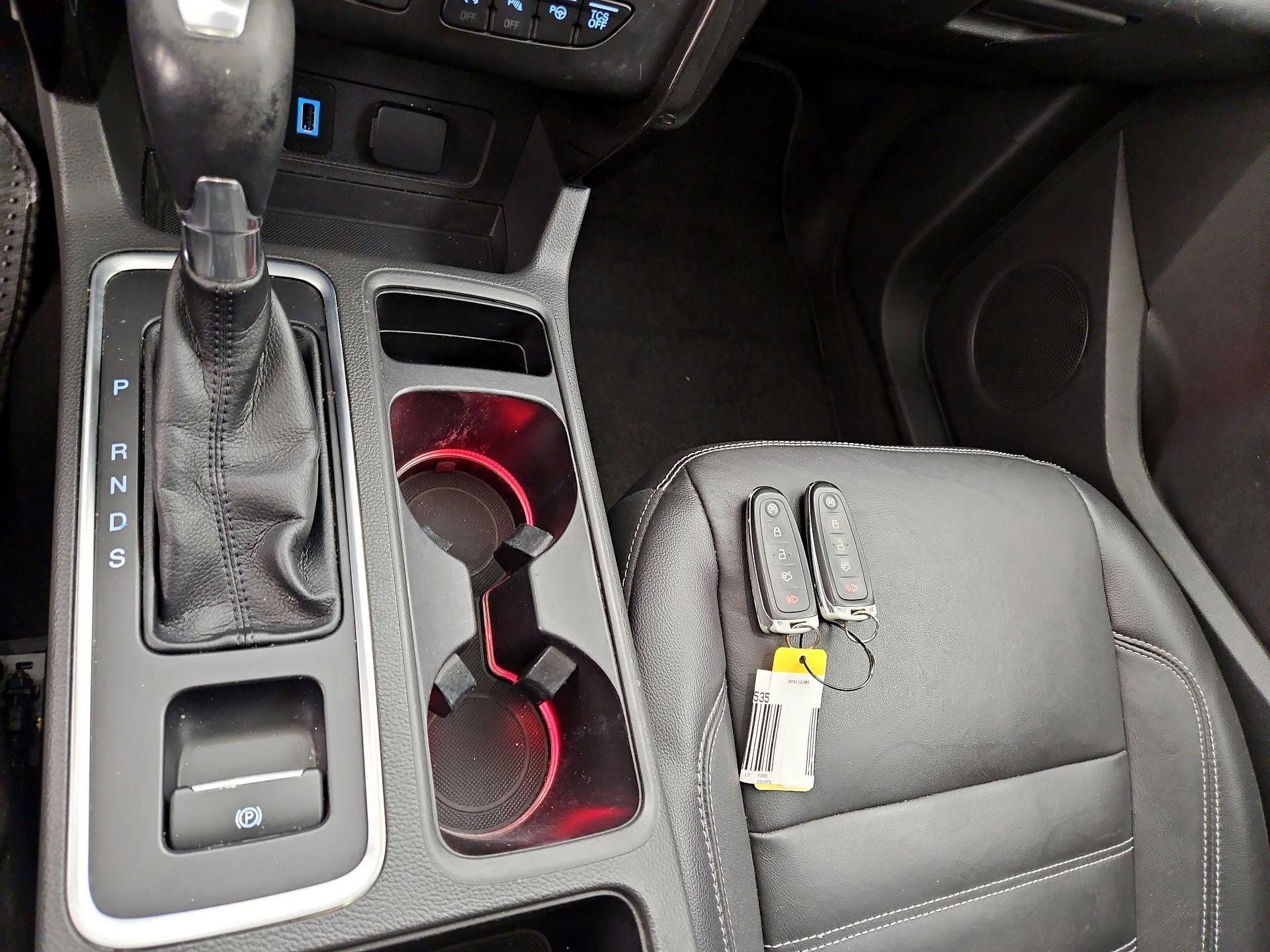 Thumbnail: 2017 Ford Escape - 17