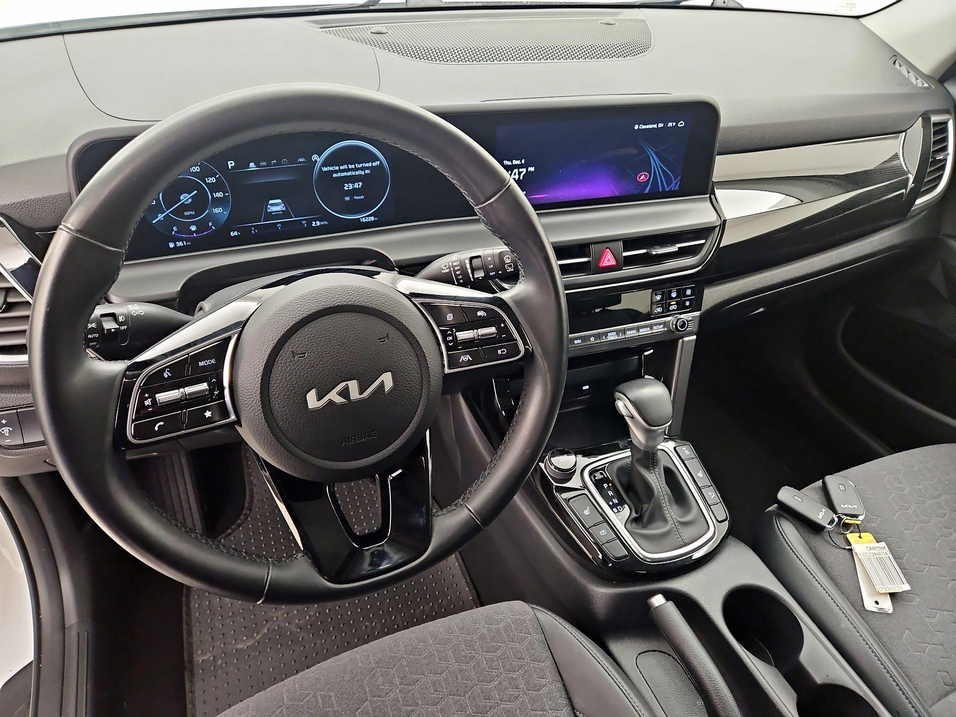 Thumbnail: 2024 Kia Seltos - 9