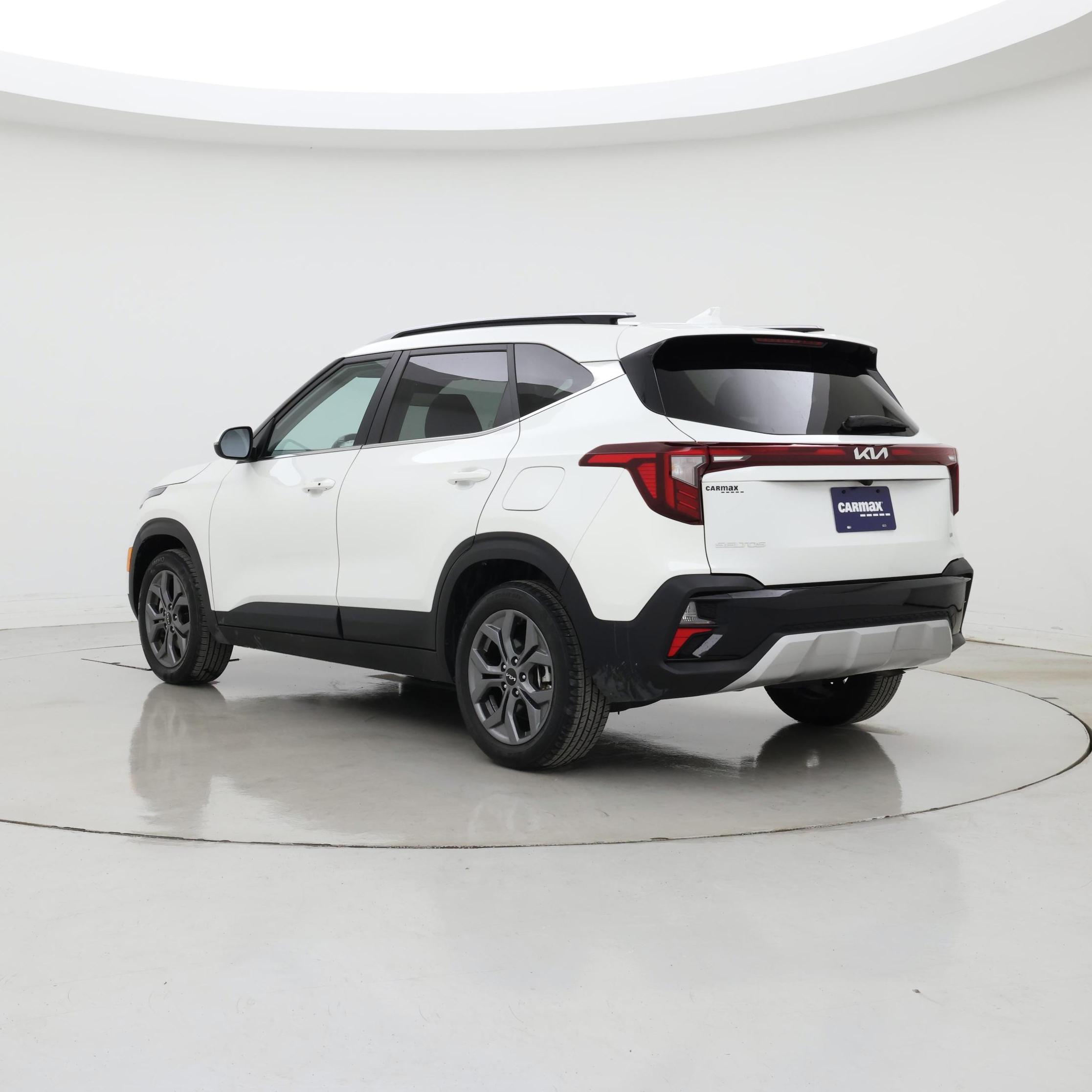 Thumbnail: 2024 Kia Seltos - 2