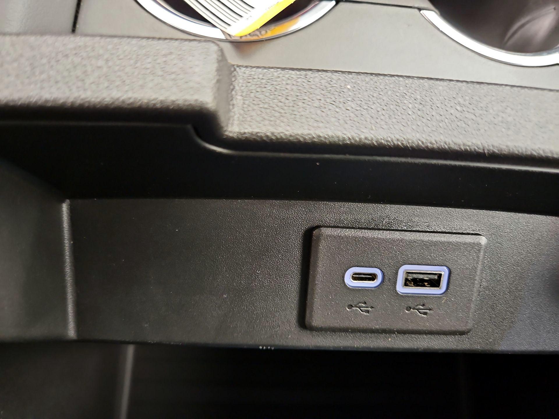 Thumbnail: 2023 Chevrolet Tahoe - 18