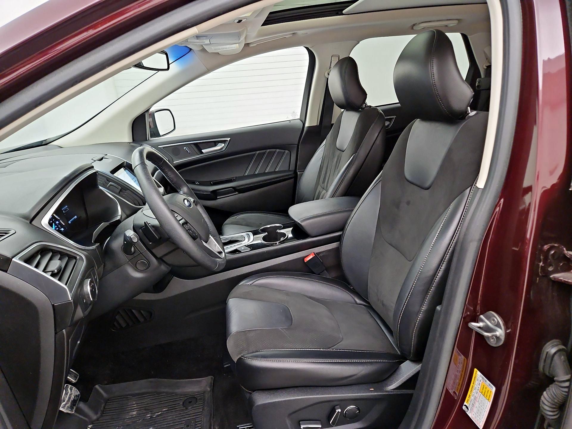 Thumbnail: 2017 Ford Edge - 11