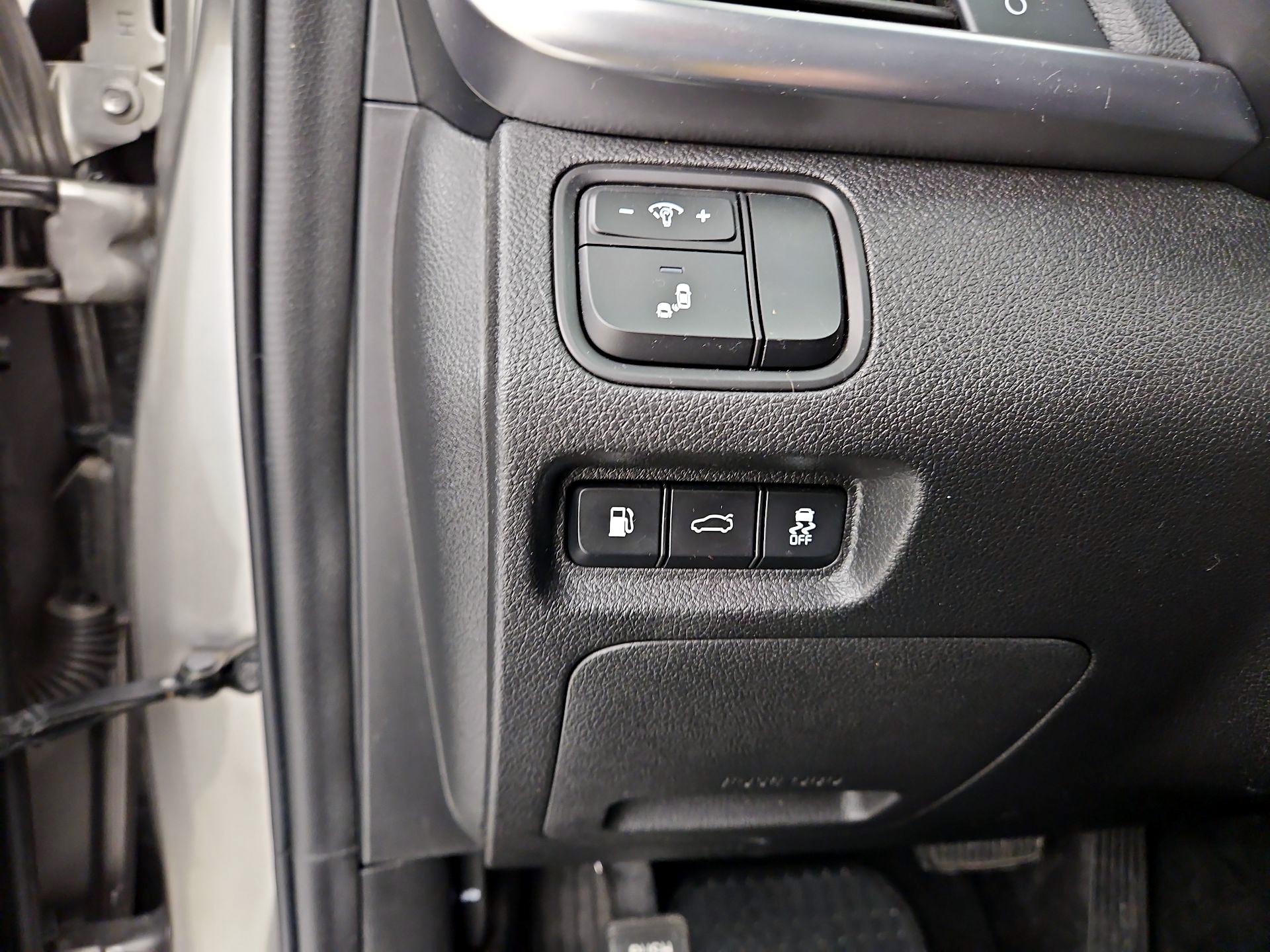 Thumbnail: 2018 Kia Optima - 13