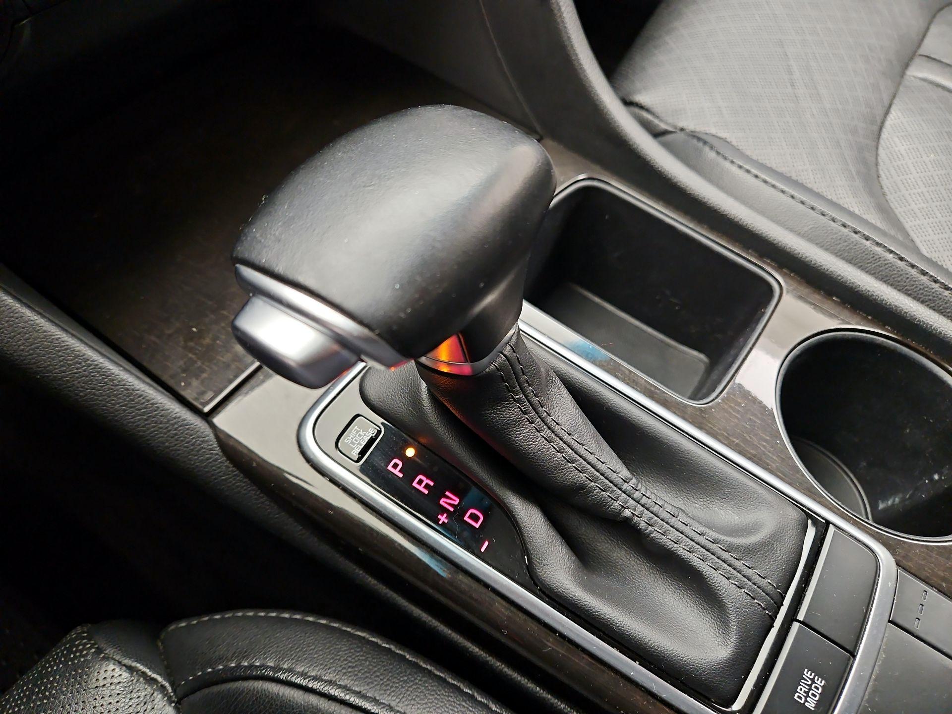 Thumbnail: 2018 Kia Optima - 17