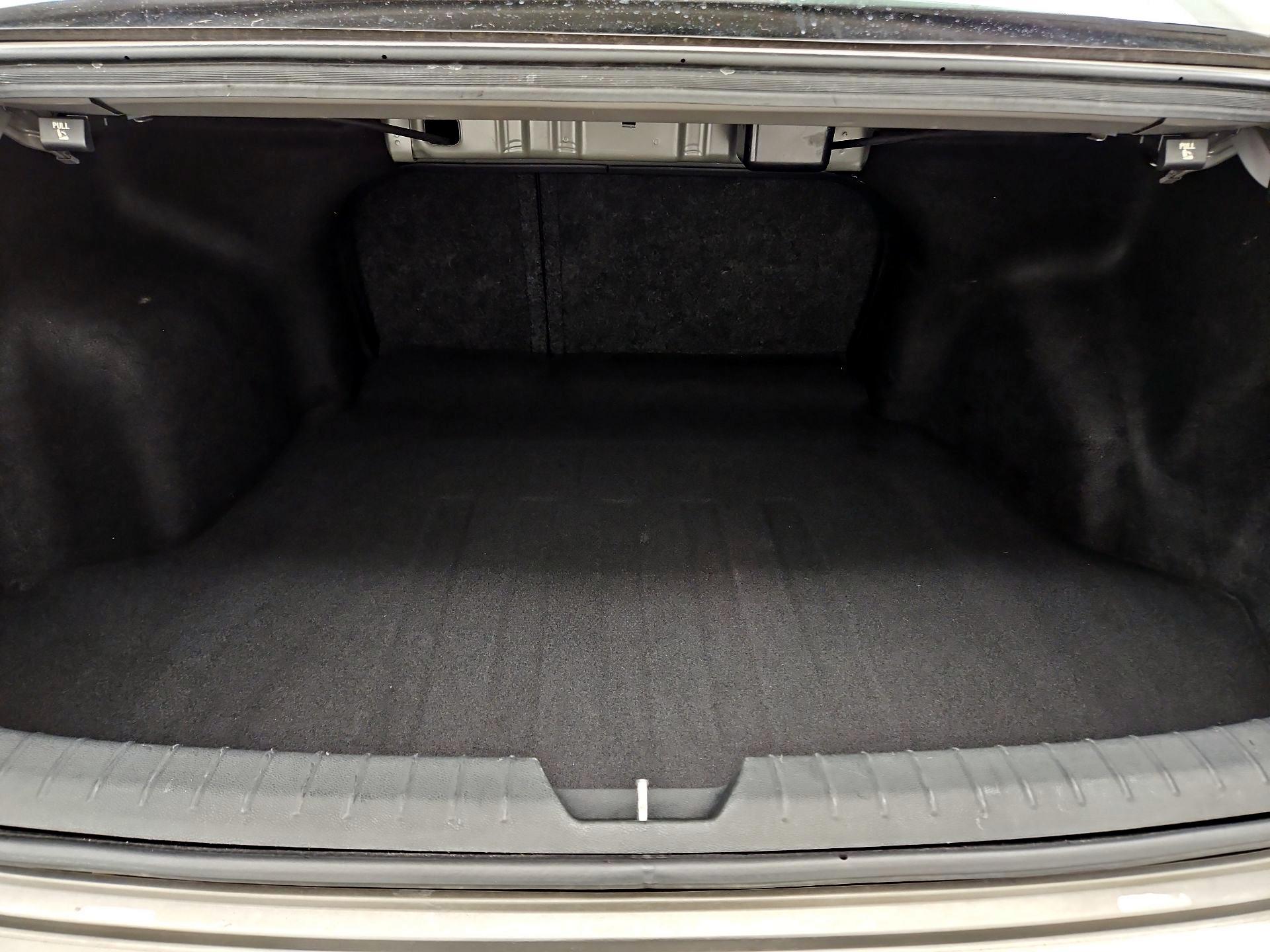 Thumbnail: 2018 Kia Optima - 20