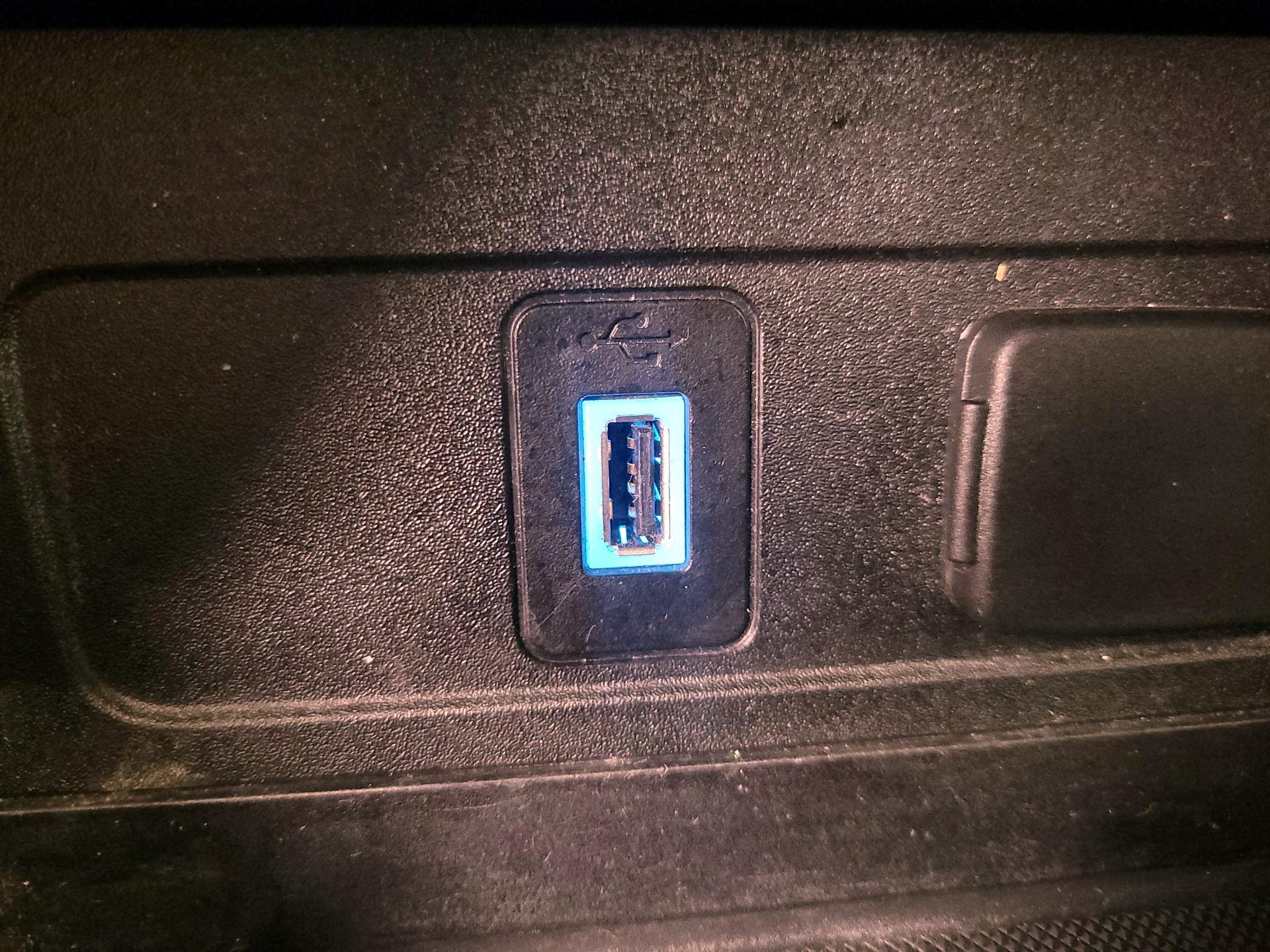 Thumbnail: 2017 Ford Escape - 19