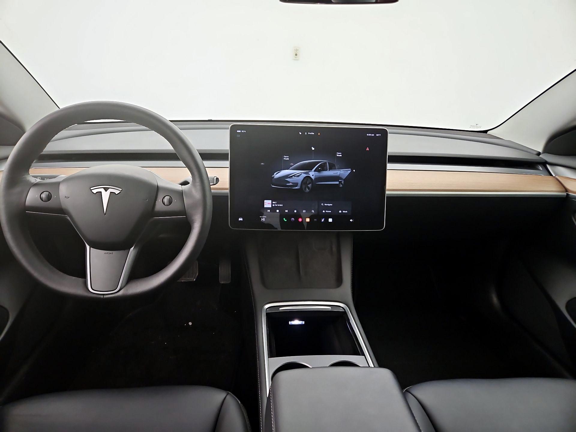 Thumbnail: 2022 Tesla Model 3 - 9