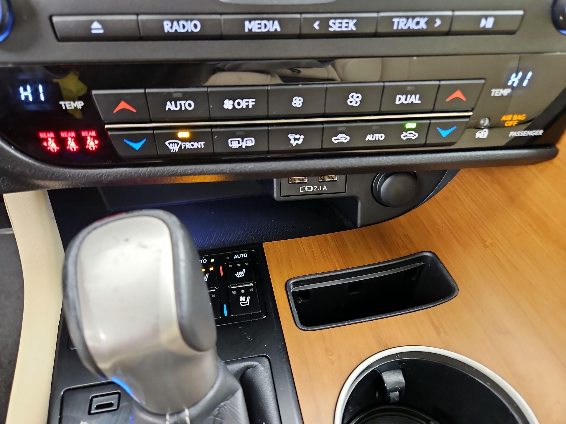 Thumbnail: 2021 Lexus RX - 17