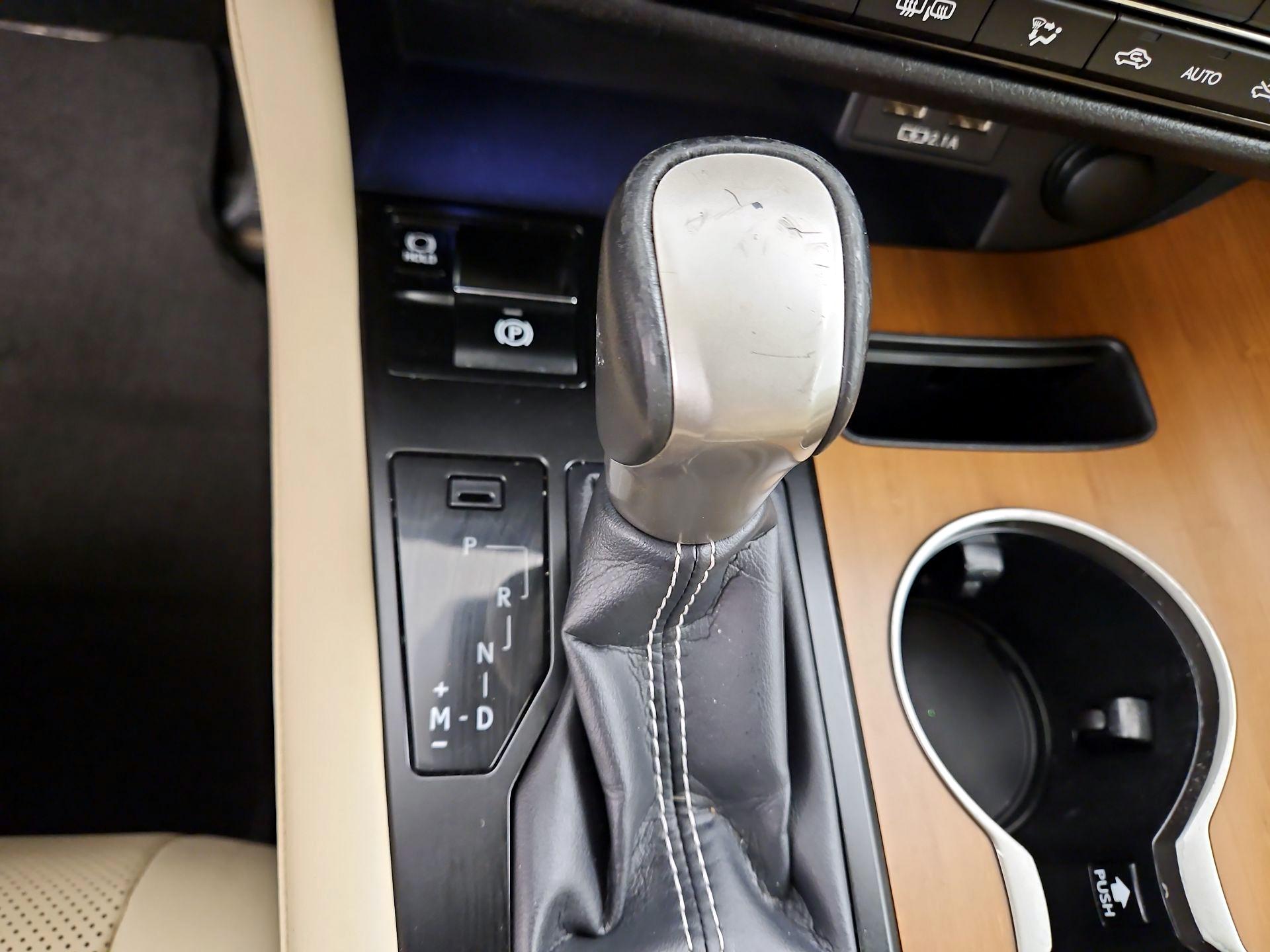 Thumbnail: 2021 Lexus RX - 18