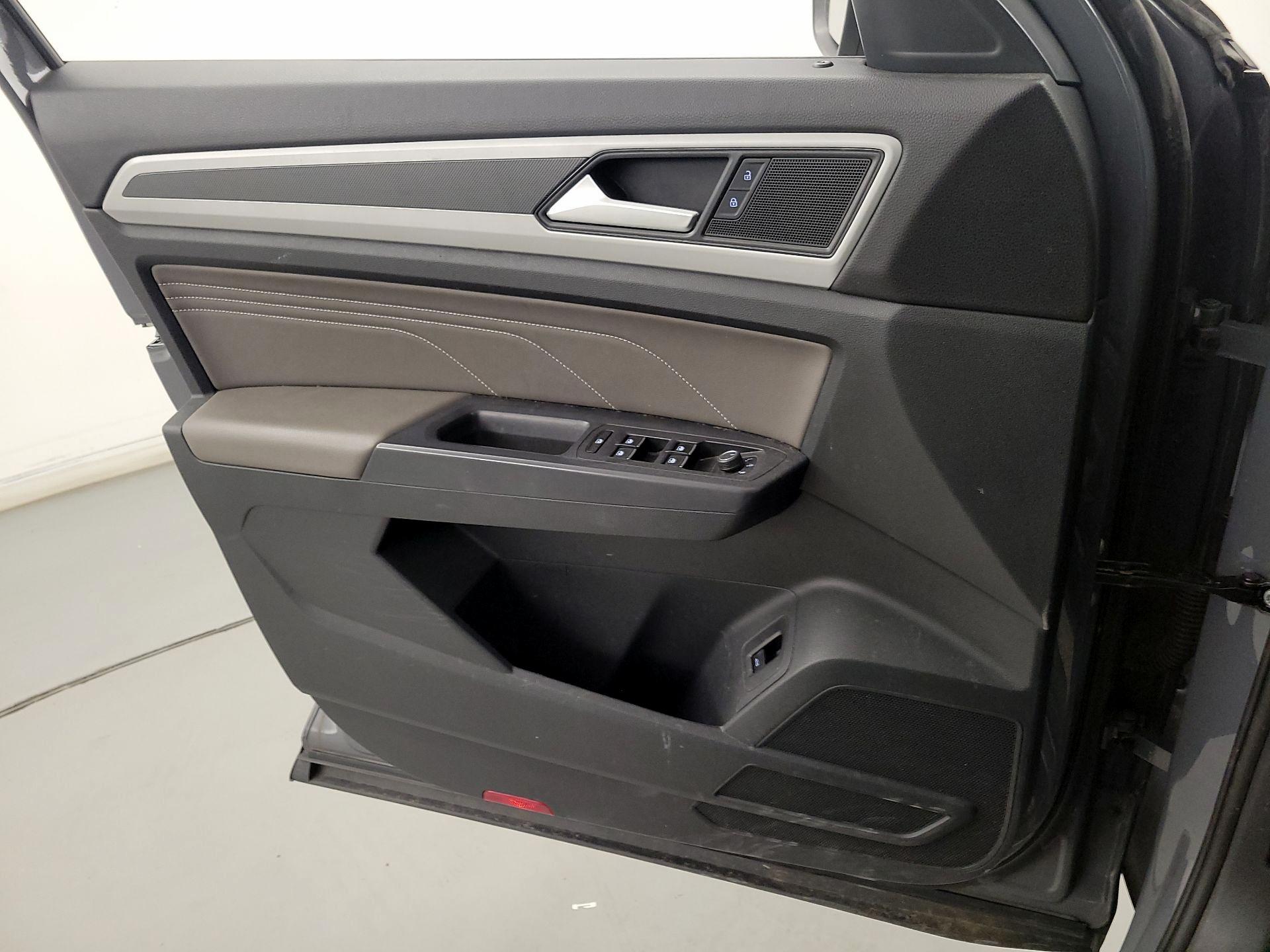 Thumbnail: 2021 Volkswagen Atlas - 12