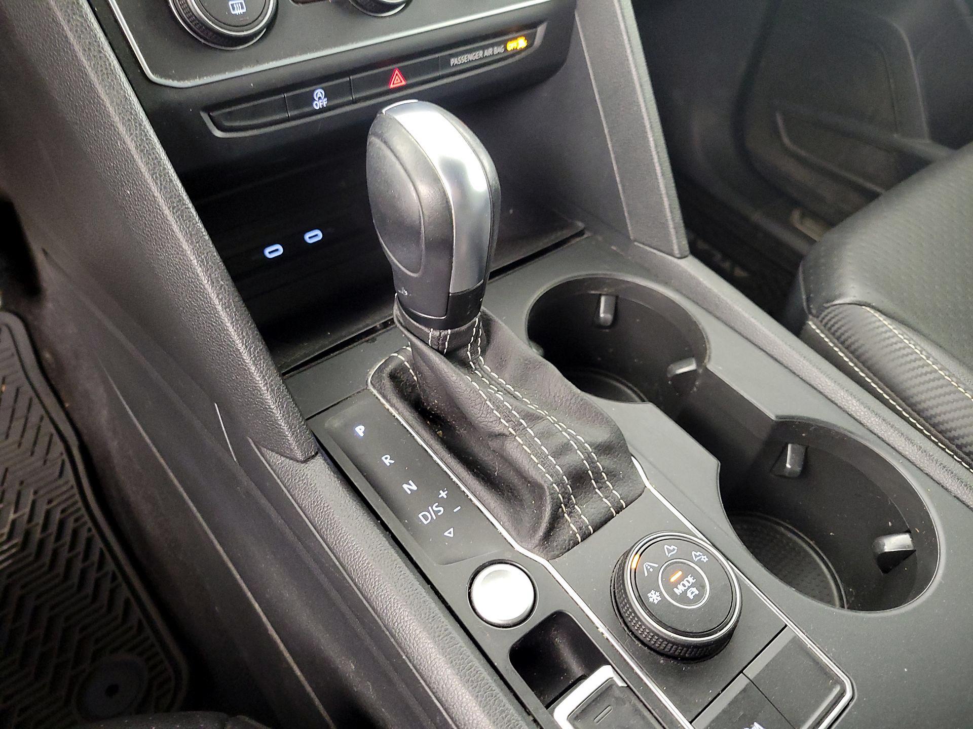 Thumbnail: 2021 Volkswagen Atlas - 18