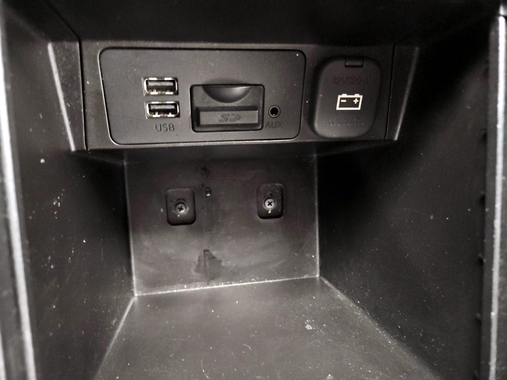 Thumbnail: 2014 Mazda Mazda3 - 19