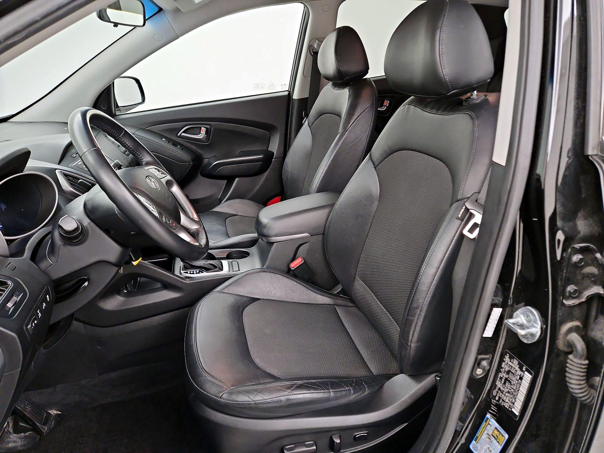 Thumbnail: 2015 Hyundai Tucson - 11