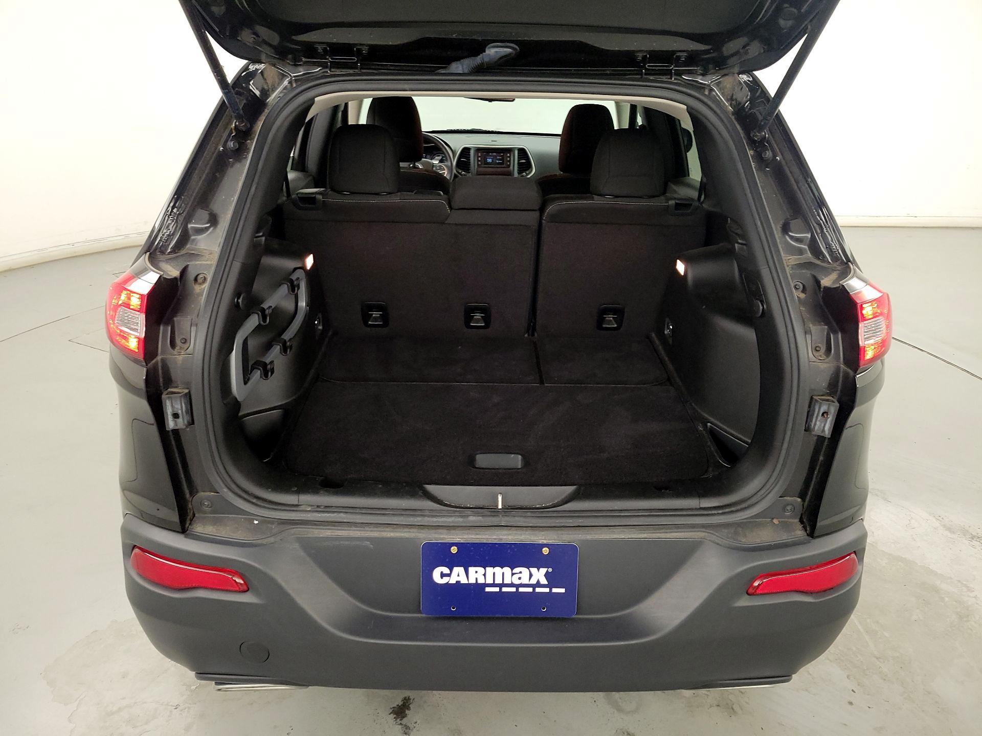 Thumbnail: 2016 Jeep Cherokee - 20