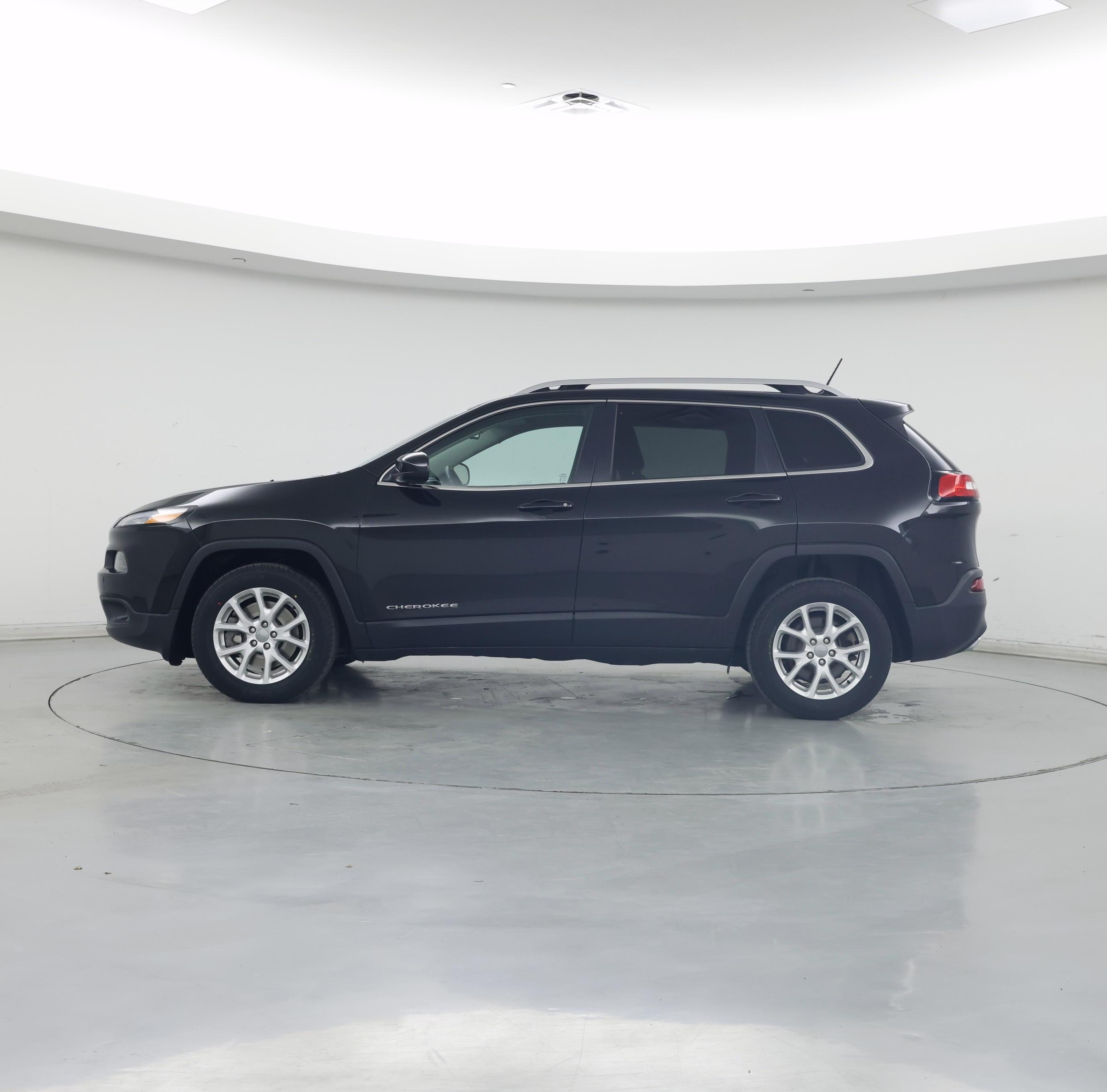 Thumbnail: 2016 Jeep Cherokee - 3