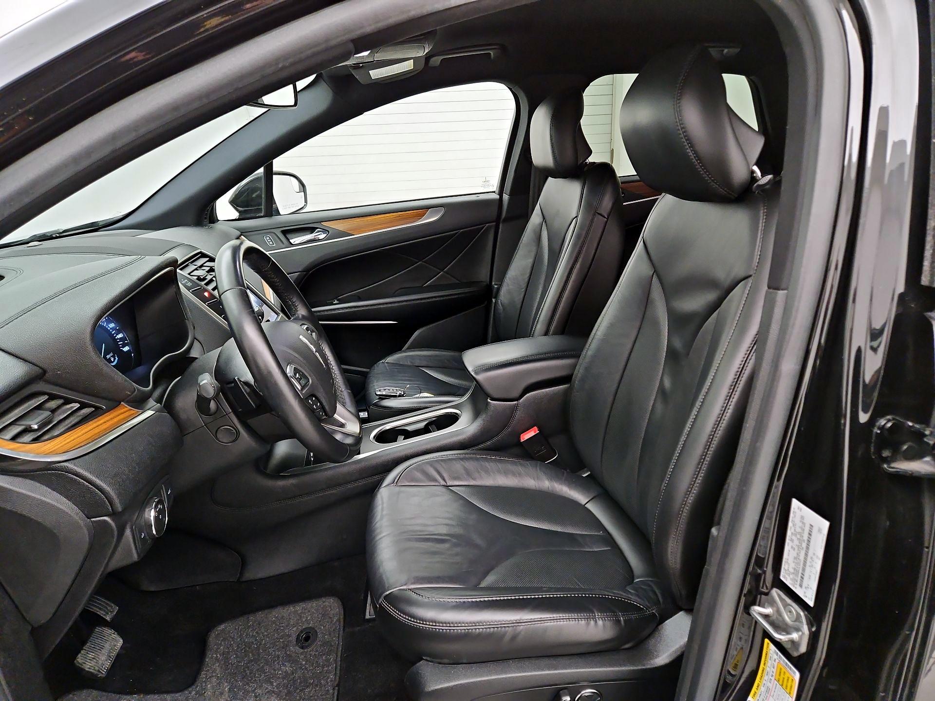 Thumbnail: 2019 Lincoln MKC - 11