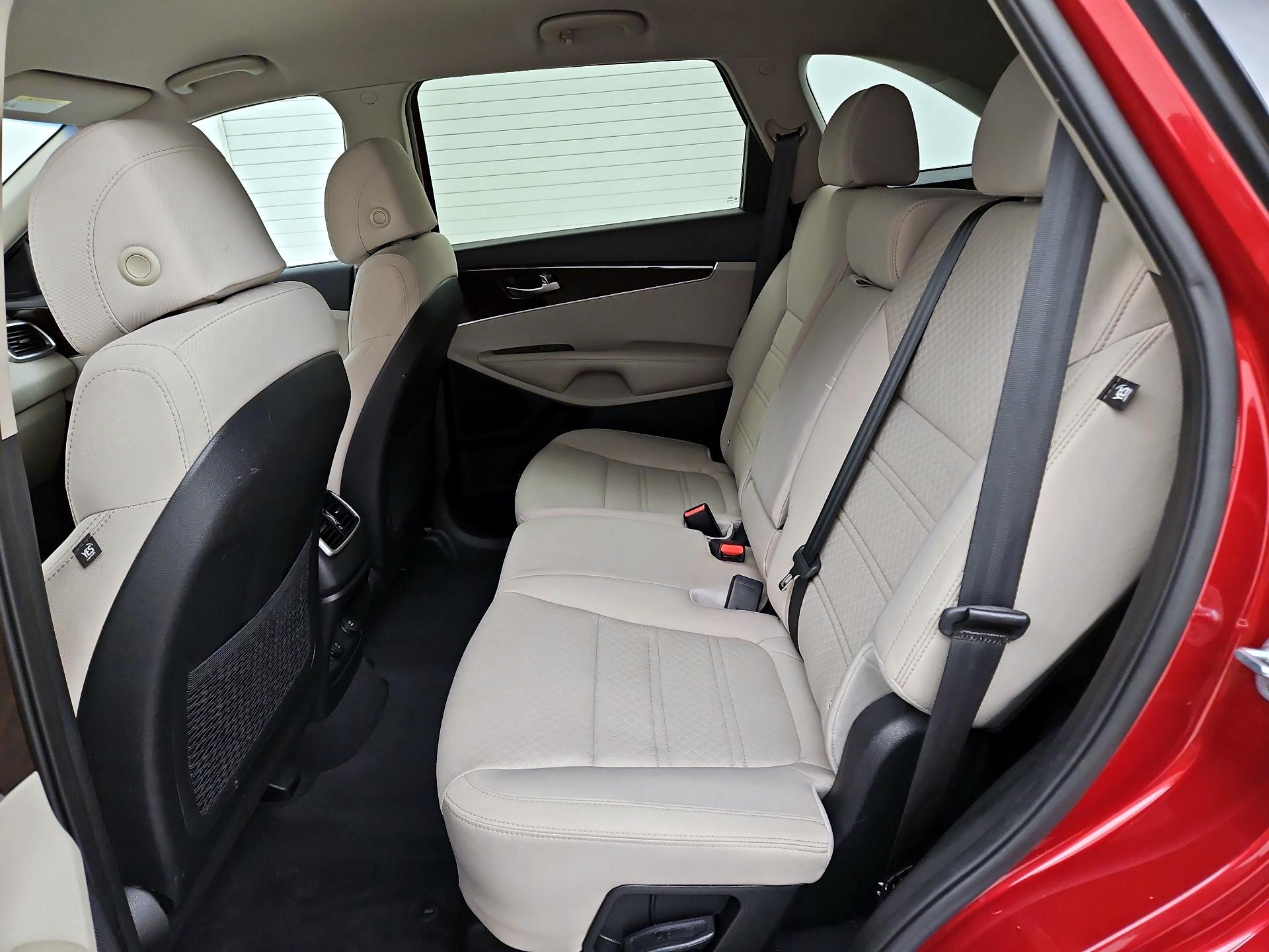 Thumbnail: 2017 Kia Sorento - 19