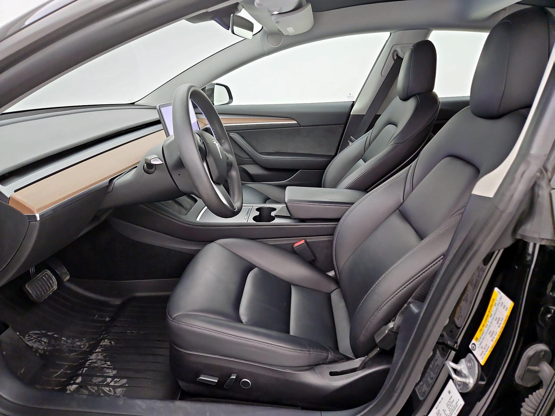 Thumbnail: 2022 Tesla Model 3 - 11