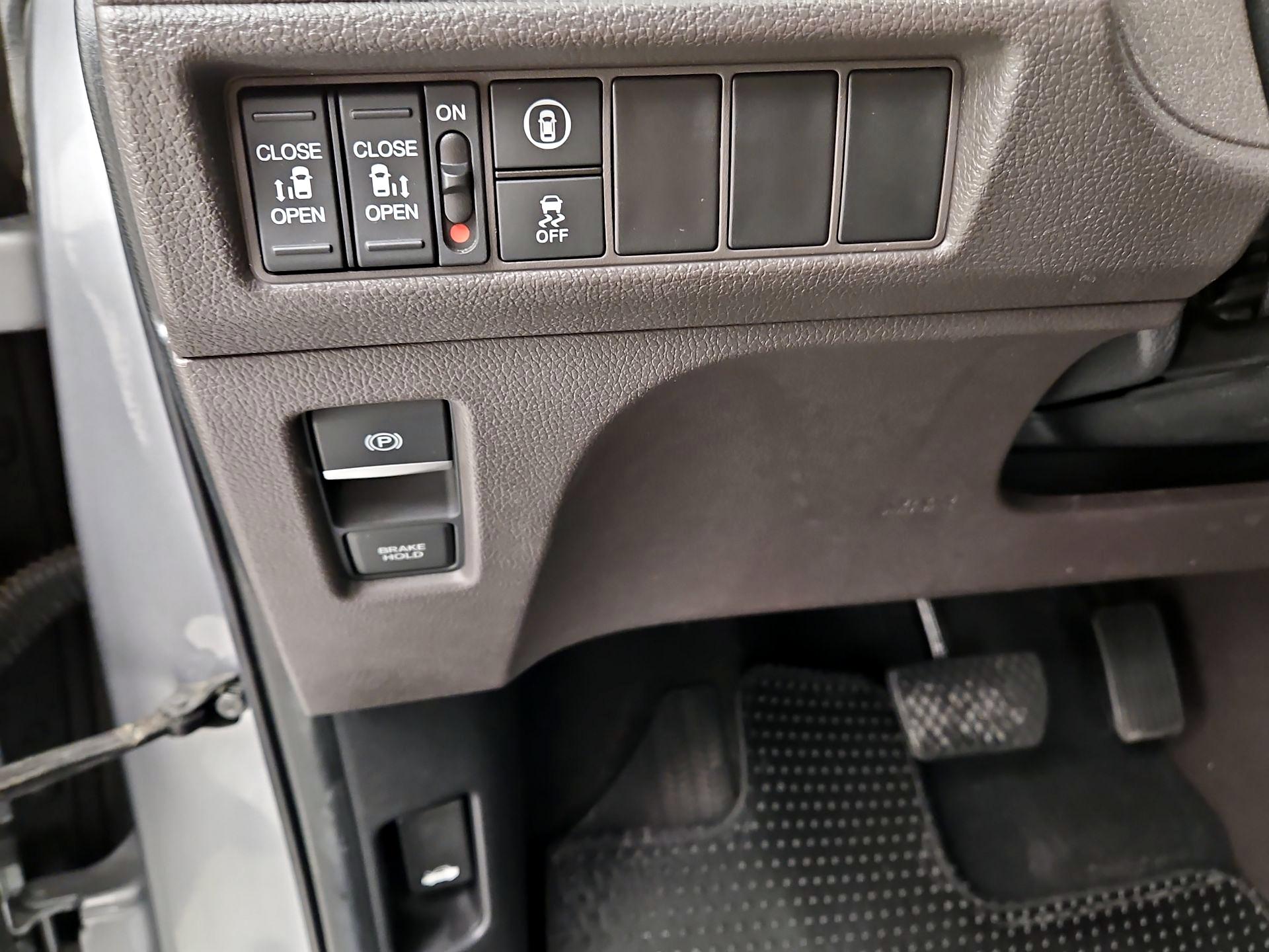 Thumbnail: 2022 Honda Odyssey - 13