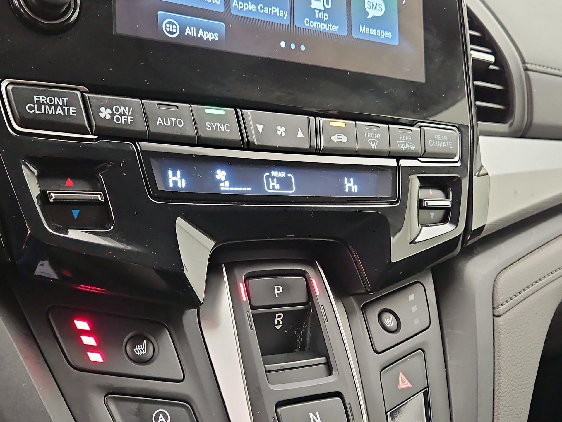 Thumbnail: 2022 Honda Odyssey - 16