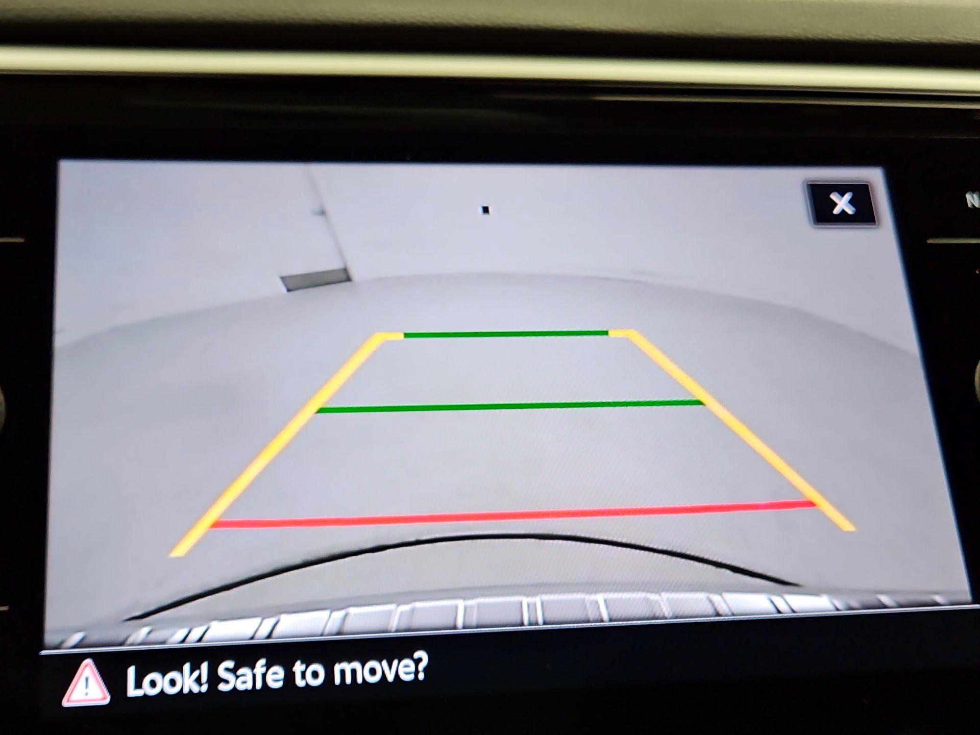 Thumbnail: 2023 Volkswagen Atlas - 15