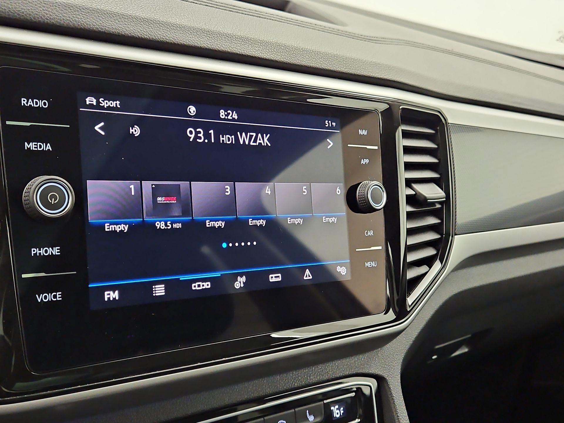 Thumbnail: 2023 Volkswagen Atlas - 16