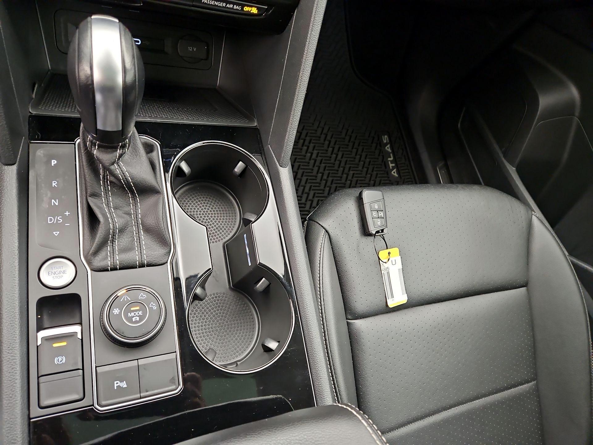 Thumbnail: 2023 Volkswagen Atlas - 18