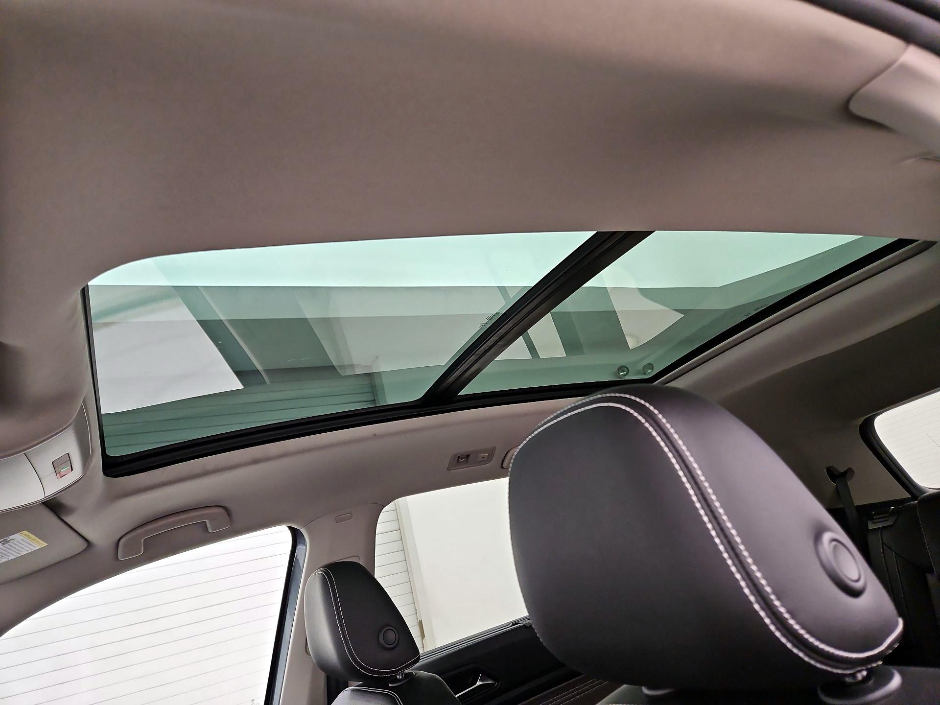 Thumbnail: 2023 Volkswagen Atlas - 20