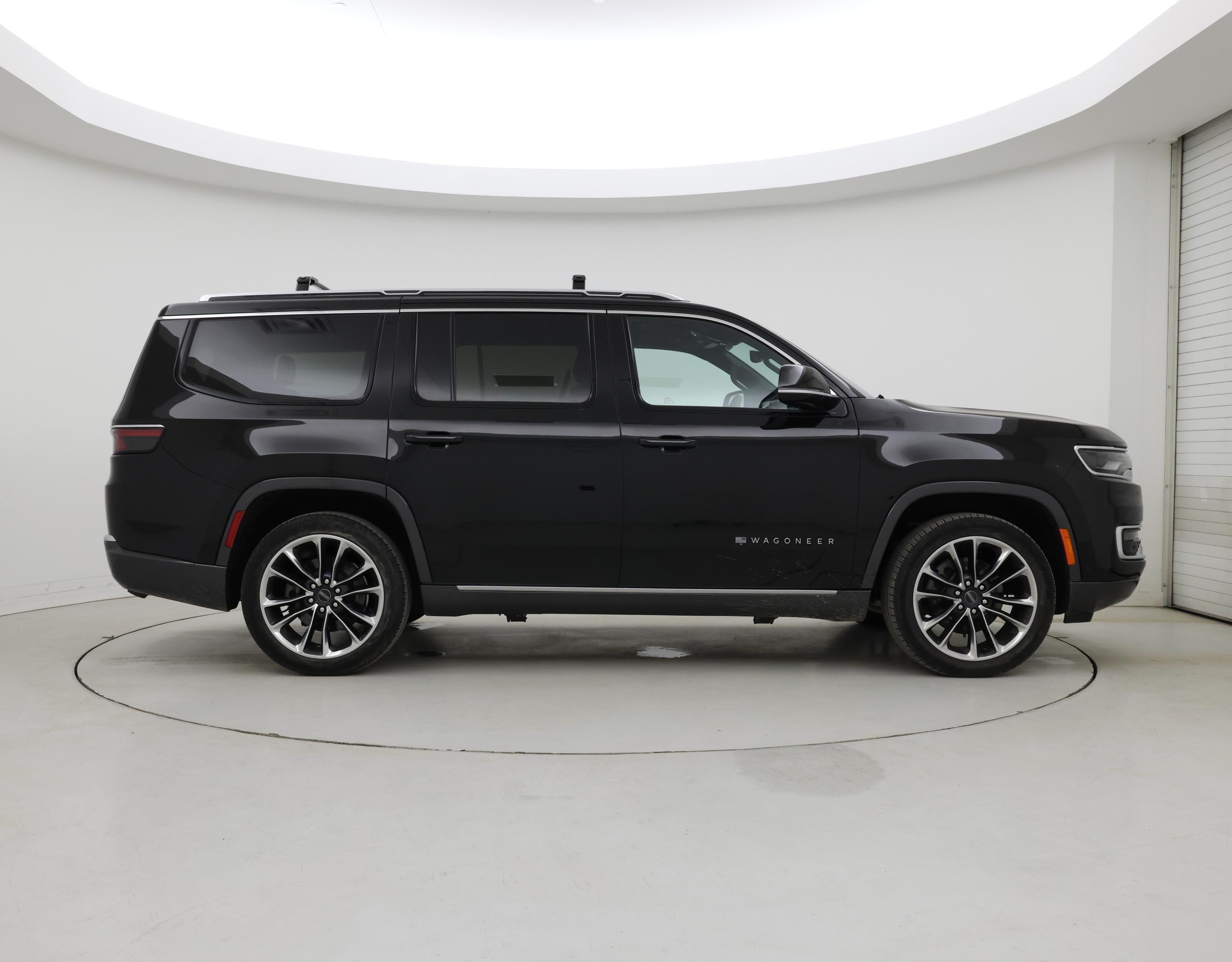 Thumbnail: 2022 Jeep Wagoneer - 7