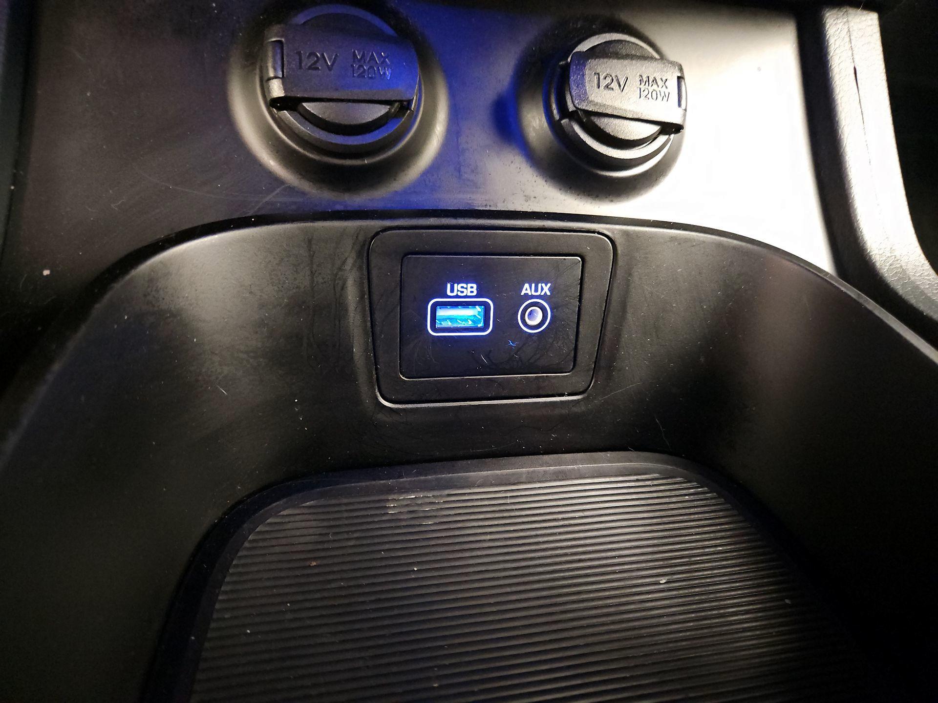 Thumbnail: 2018 Hyundai Santa Fe - 18