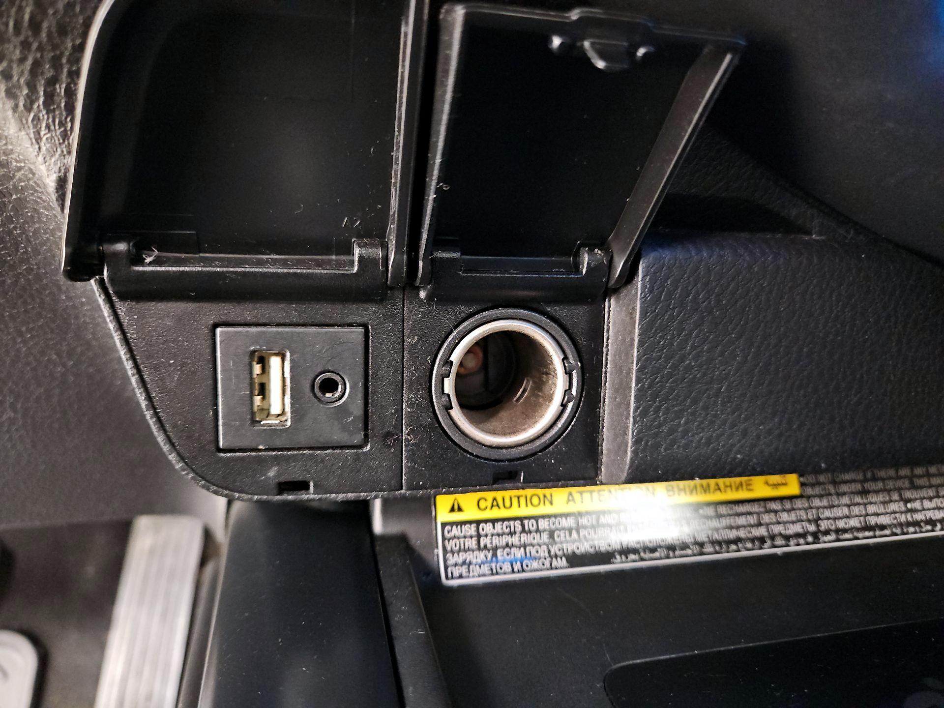 Thumbnail: 2018 Toyota Camry - 18