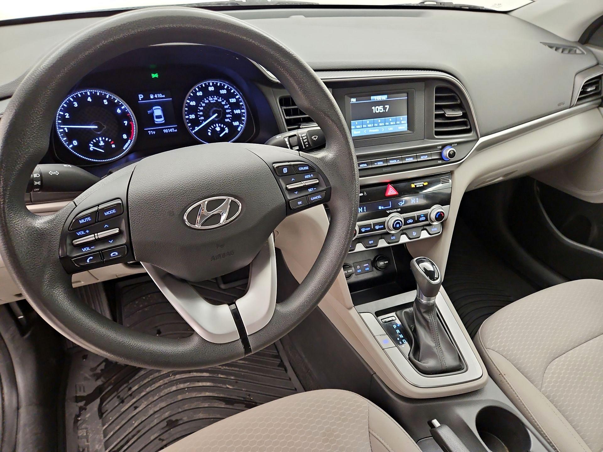 Thumbnail: 2020 Hyundai Elantra - 9
