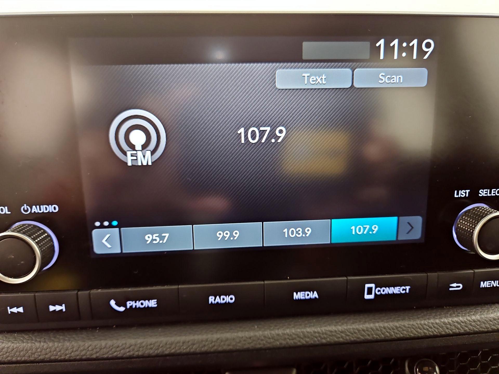 Thumbnail: 2023 Honda CR-V - 15