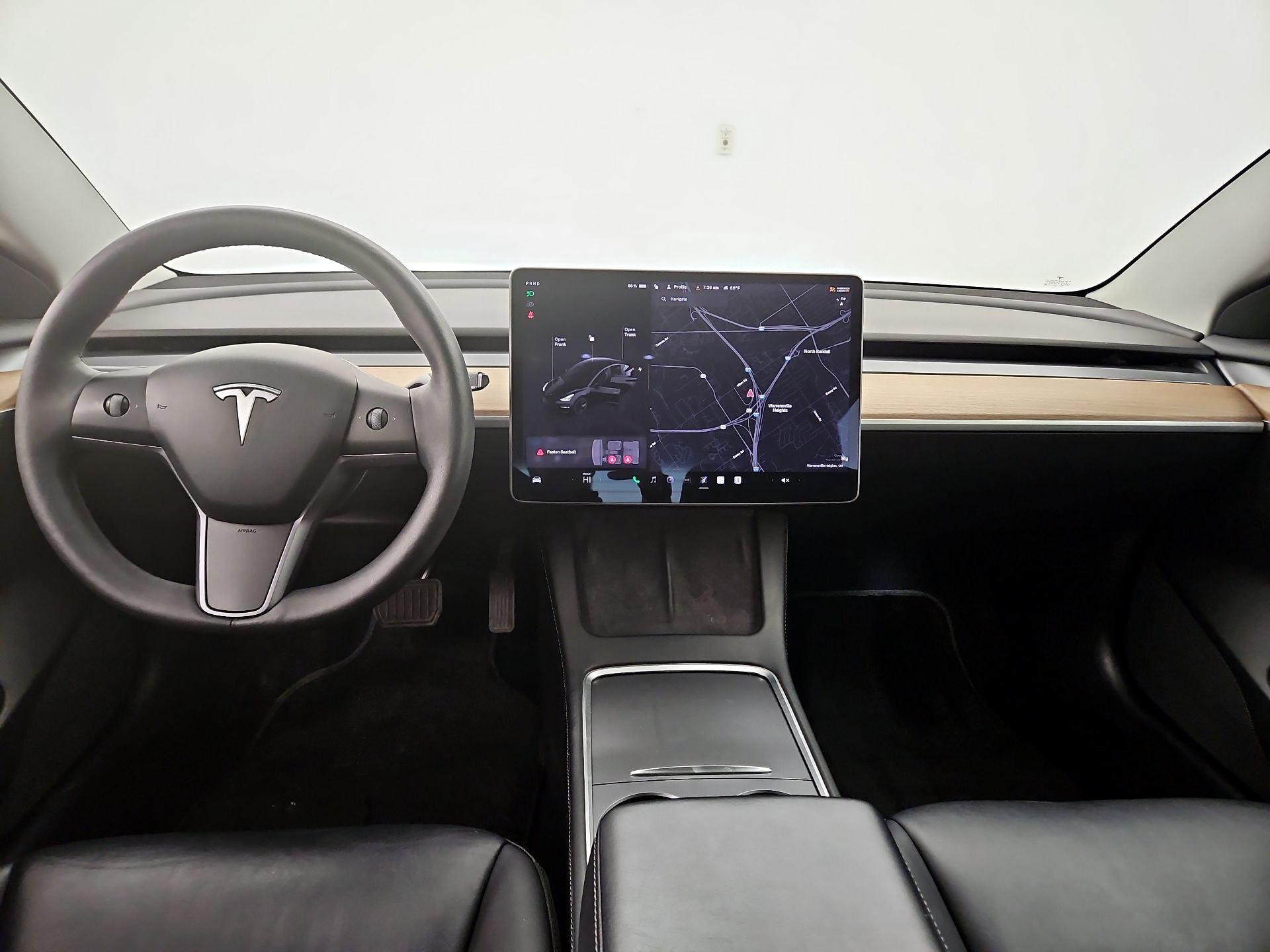 Thumbnail: 2022 Tesla Model 3 - 9