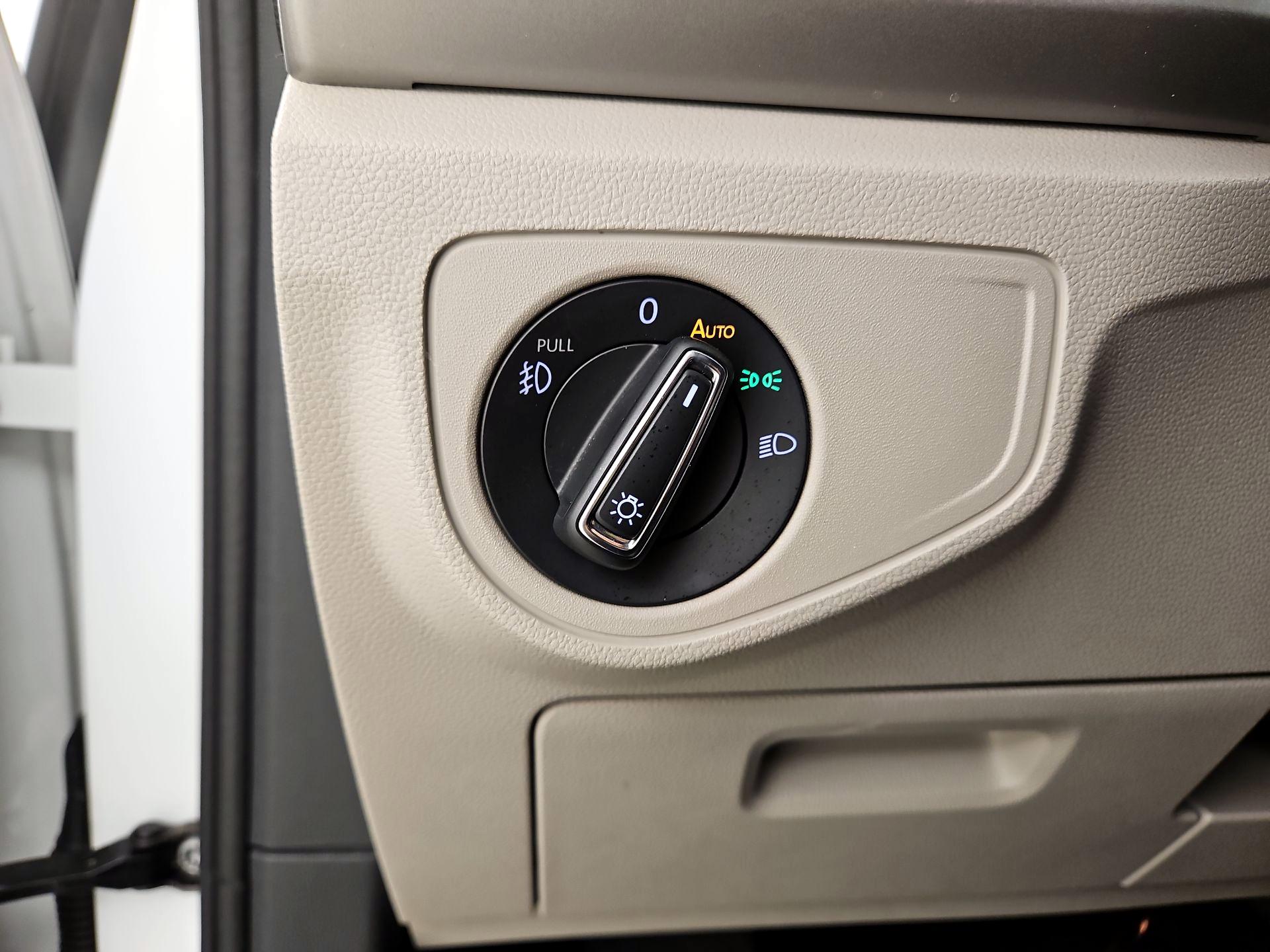 Thumbnail: 2019 Volkswagen Atlas - 13