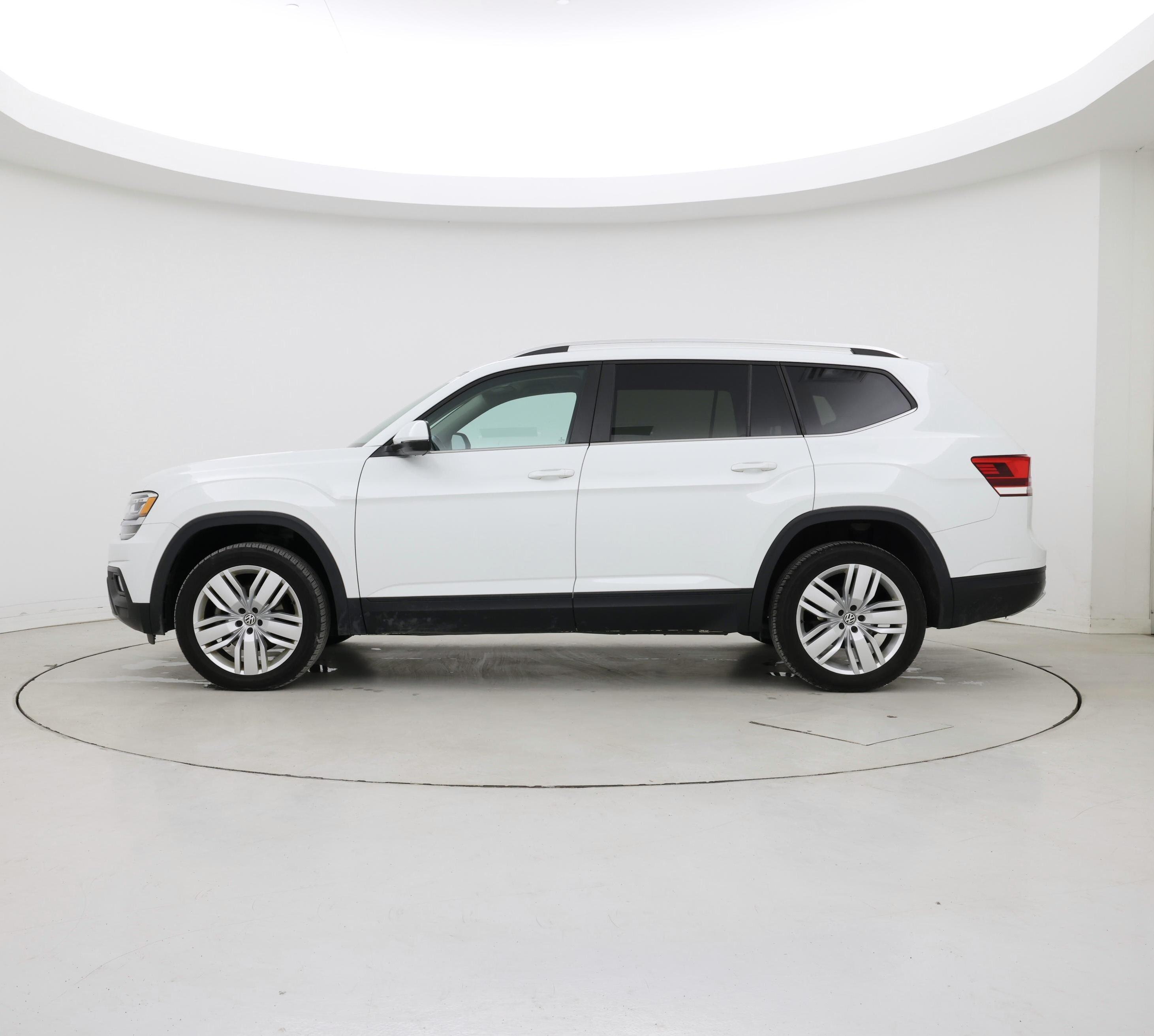 Thumbnail: 2019 Volkswagen Atlas - 3