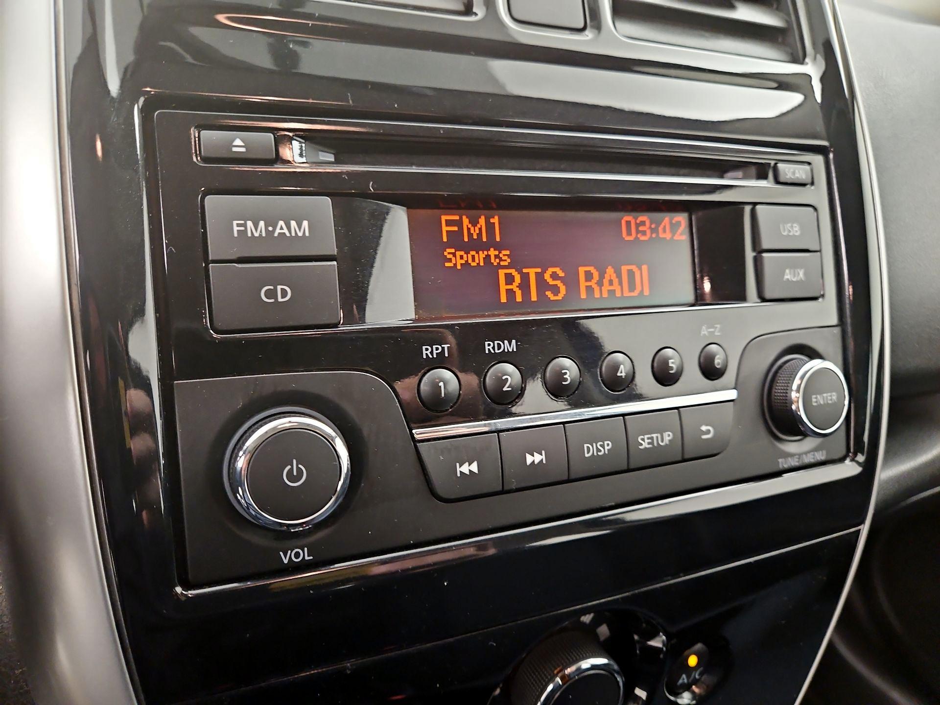 Thumbnail: 2015 Nissan Versa Note - 14