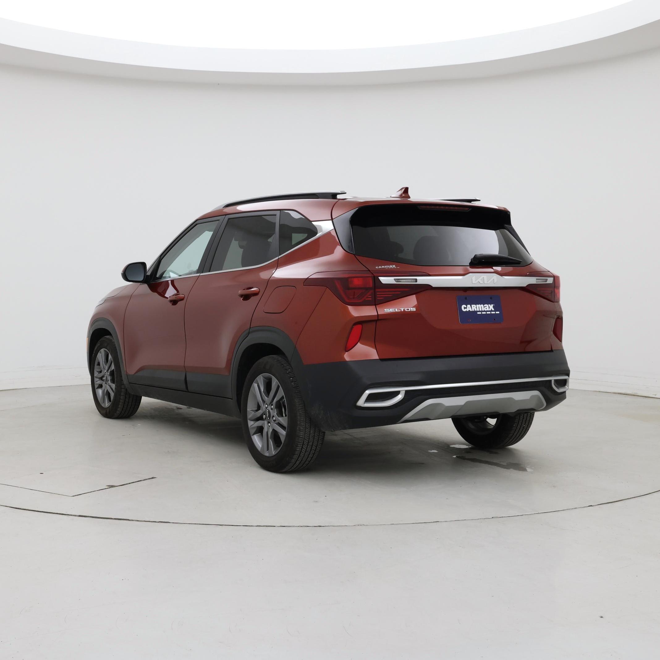 Thumbnail: 2023 Kia Seltos - 2