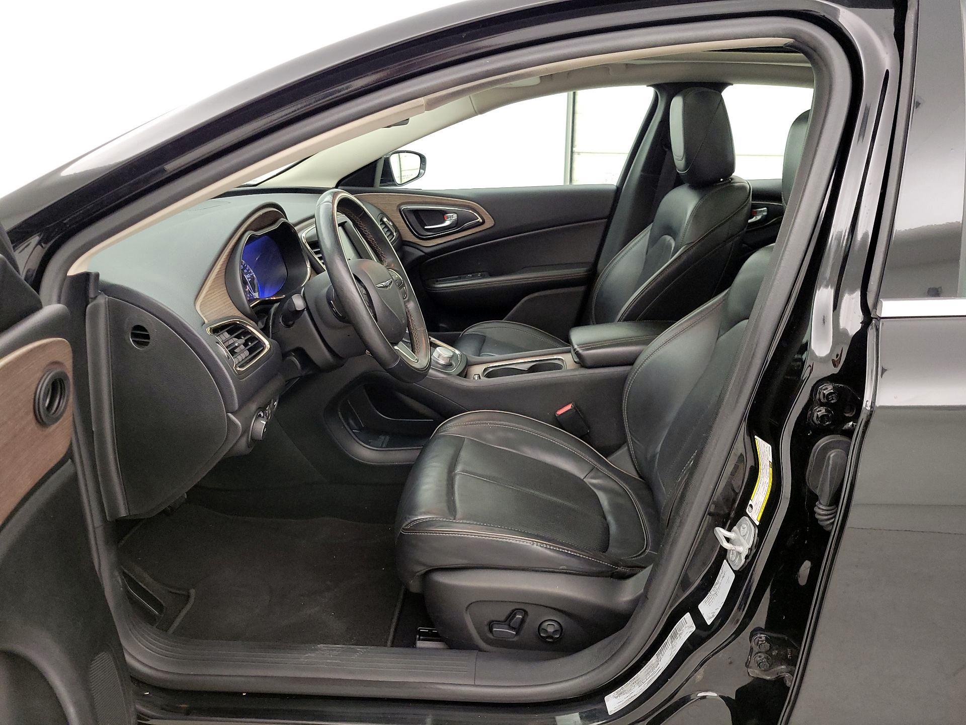 Thumbnail: 2015 Chrysler 200 - 11