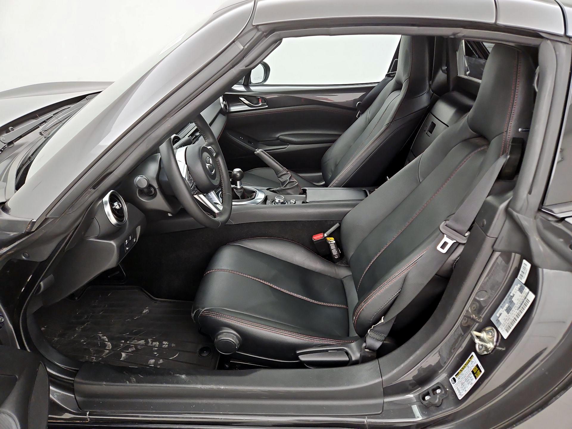 Thumbnail: 2017 Mazda MX-5 Miata - 11