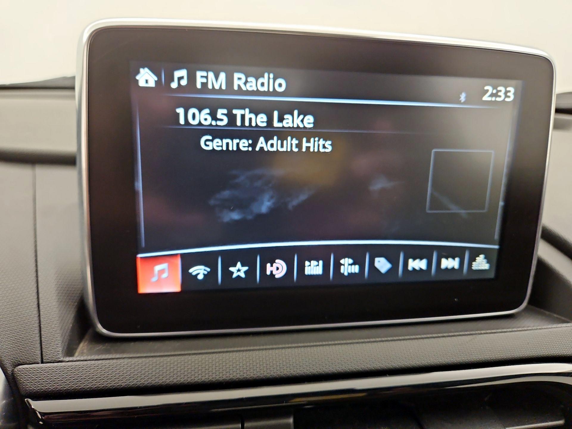 Thumbnail: 2017 Mazda MX-5 Miata - 15