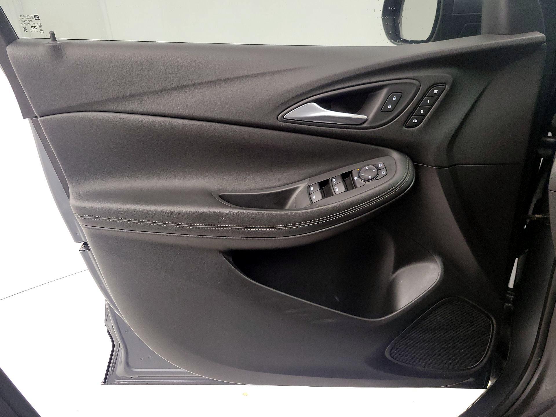 Thumbnail: 2020 Buick Encore GX - 12