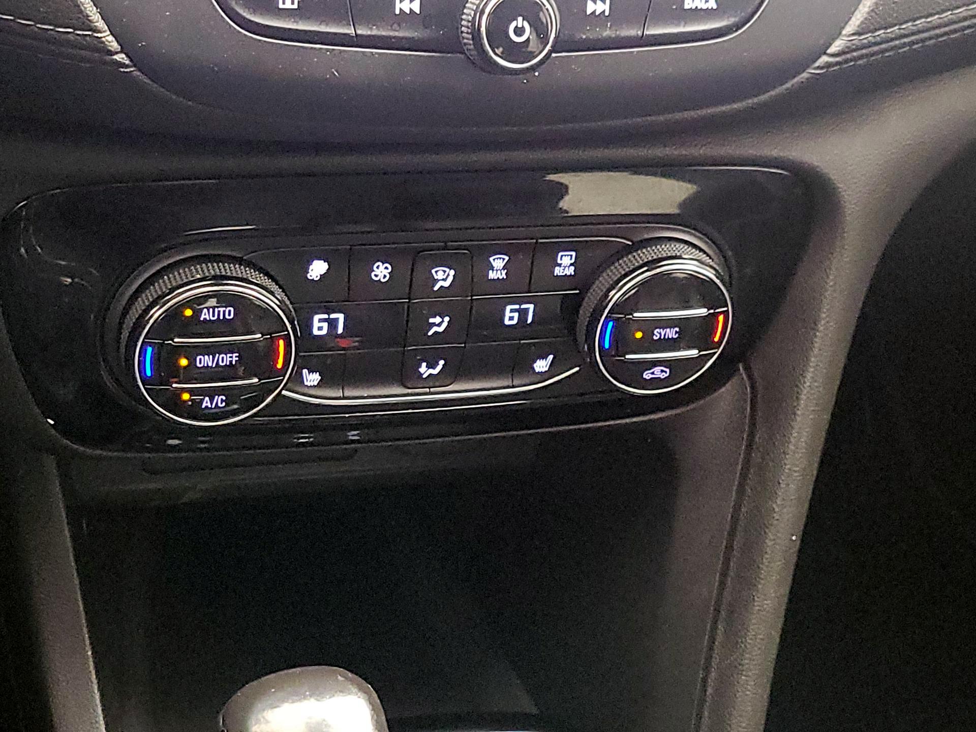 Thumbnail: 2020 Buick Encore GX - 16