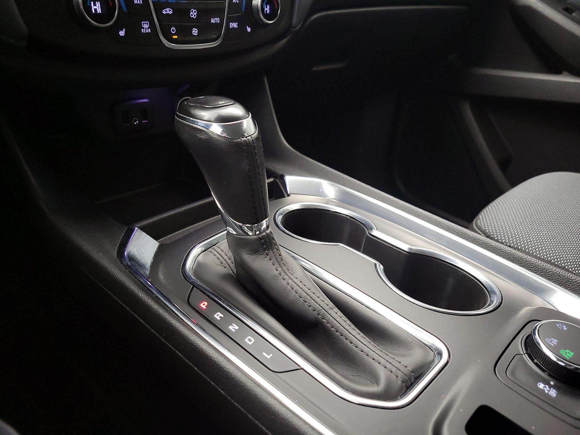 Thumbnail: 2018 Chevrolet Traverse - 17