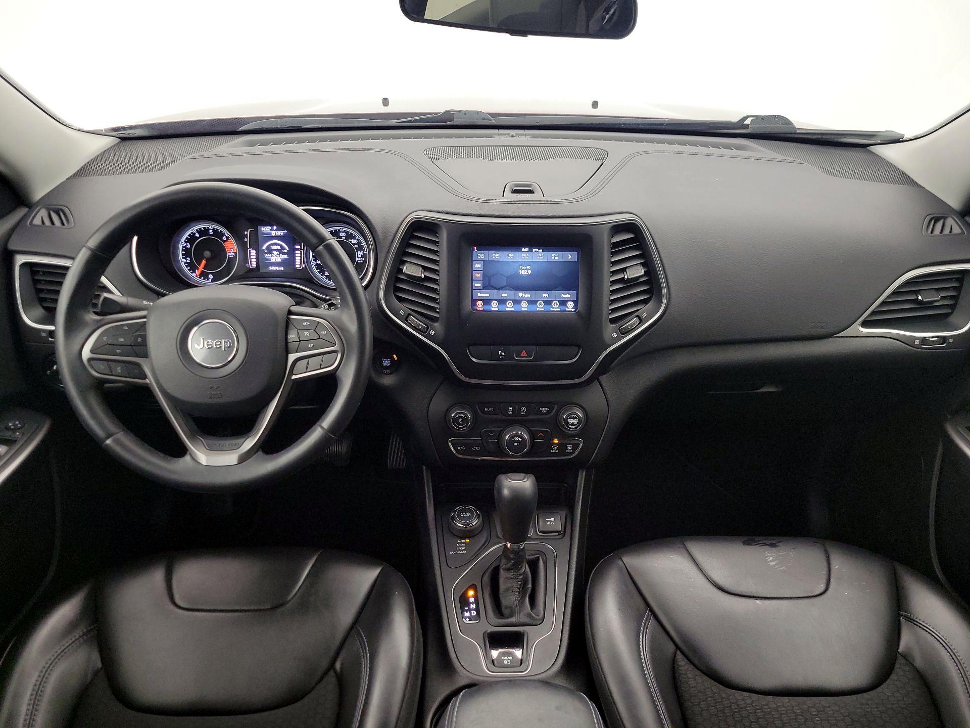 Thumbnail: 2019 Jeep Cherokee - 9