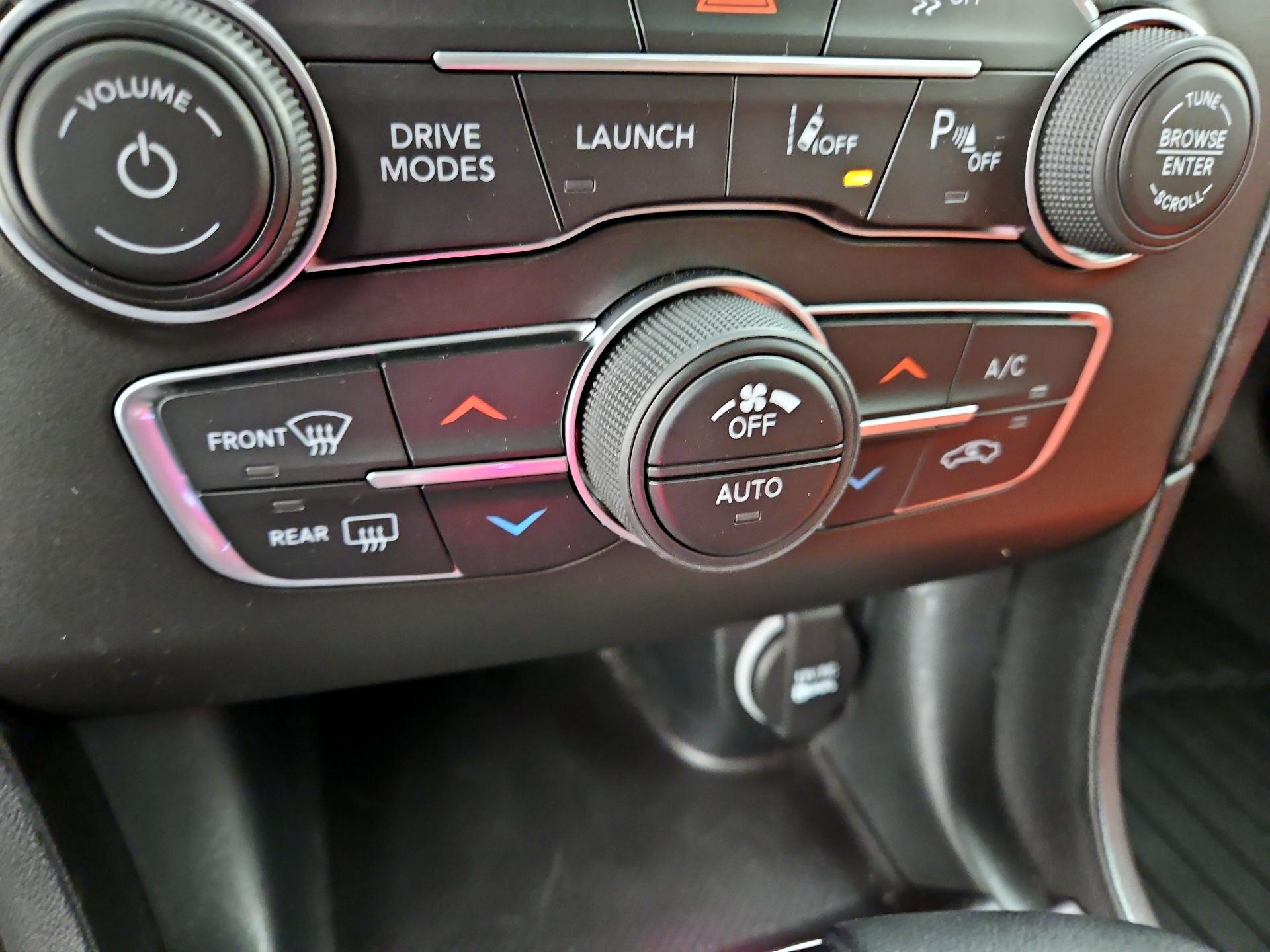 Thumbnail: 2022 Dodge Charger - 17