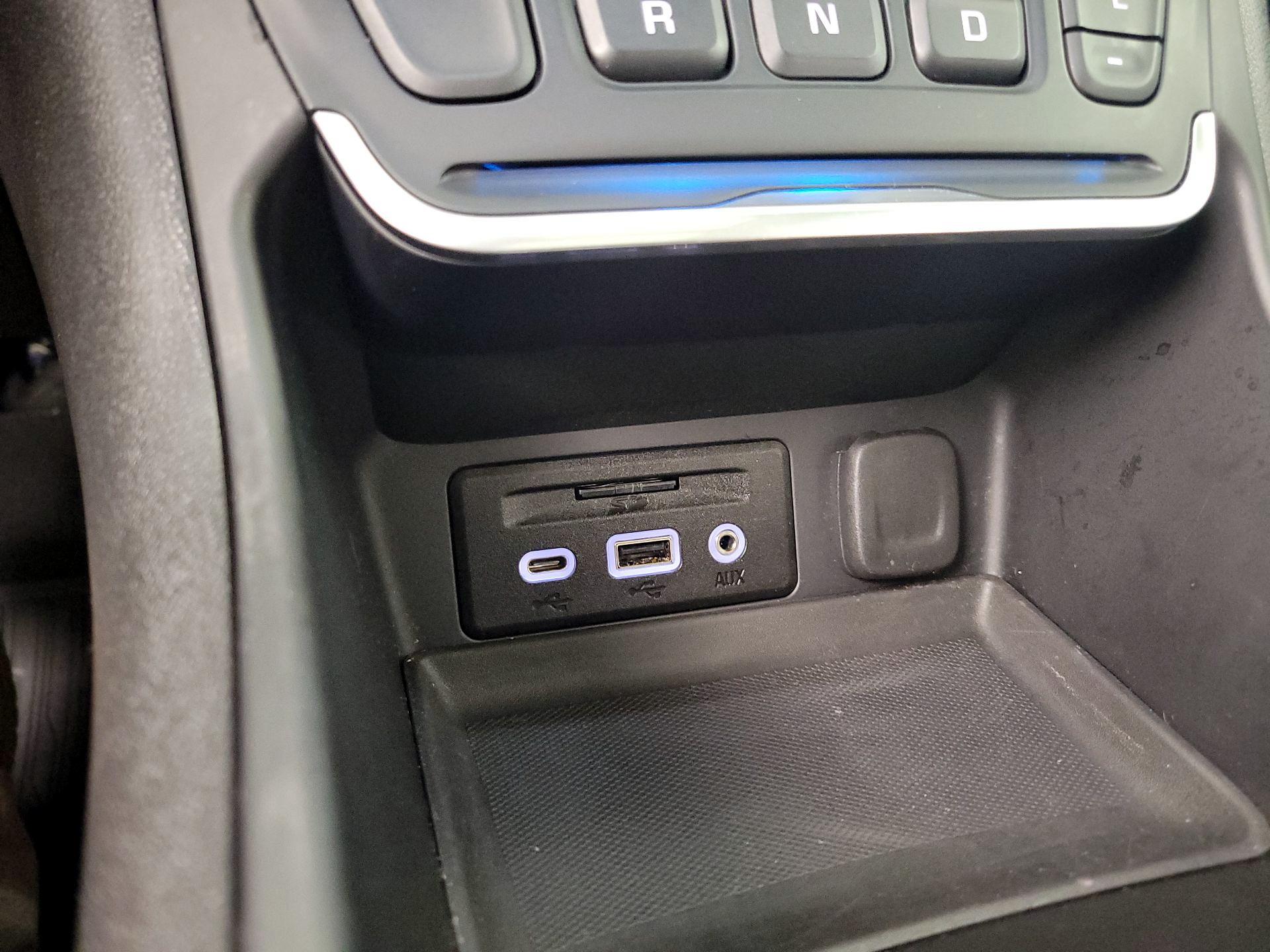 Thumbnail: 2019 GMC Terrain - 19